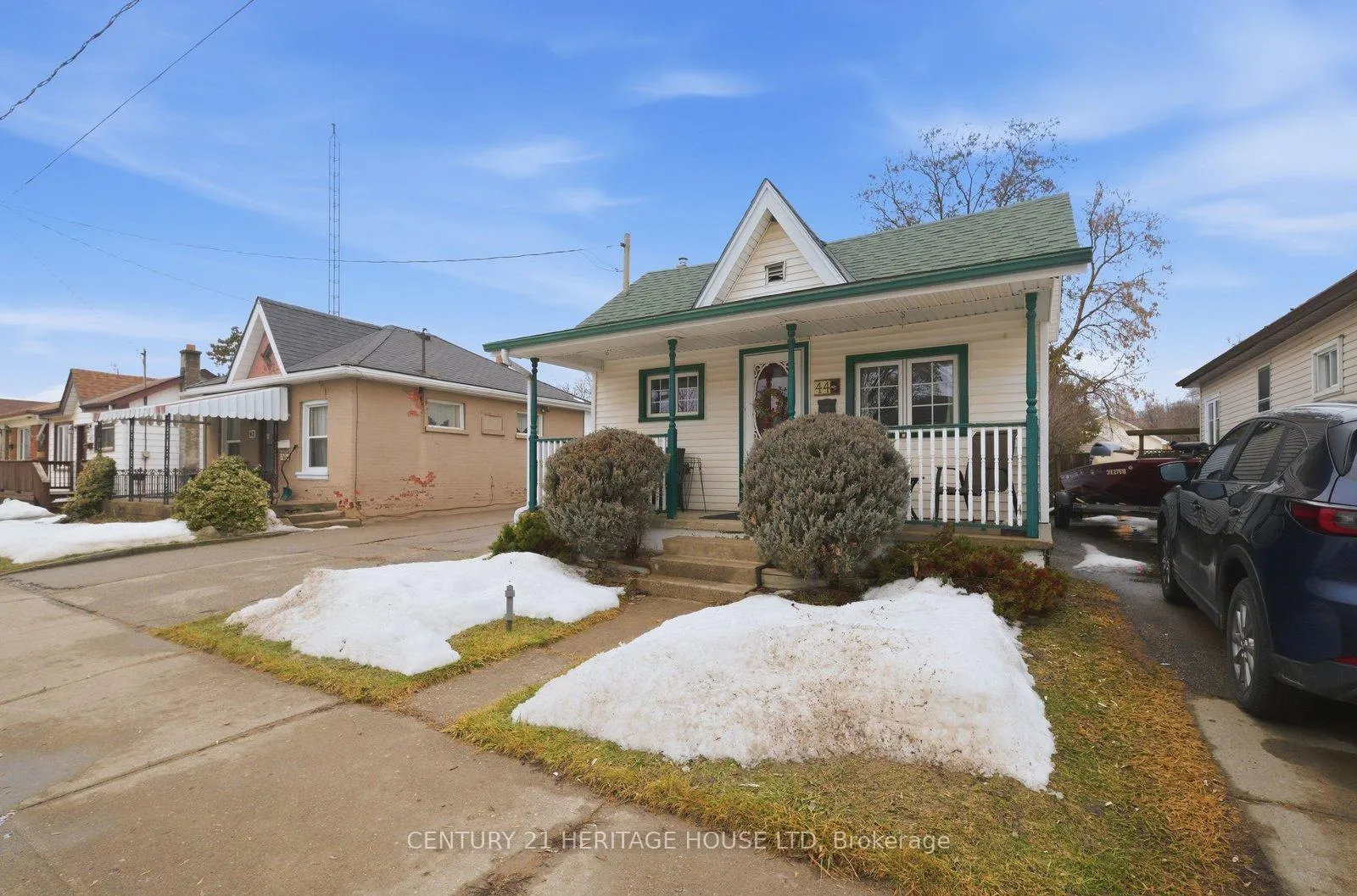 Photo 30 of 44 Curtis Street, Brantford — HOMEH
