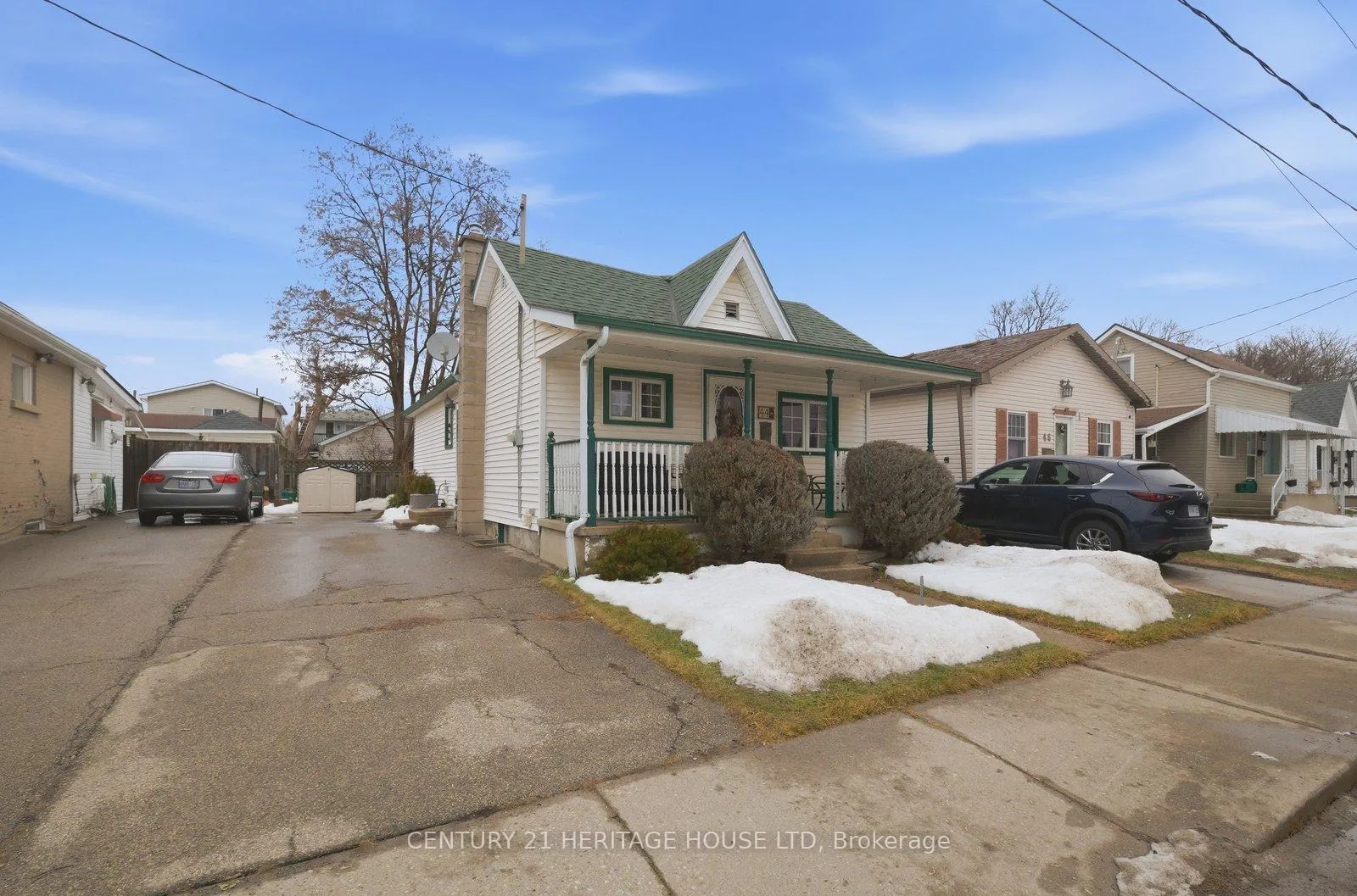 Photo 31 of 44 Curtis Street, Brantford — HOMEH