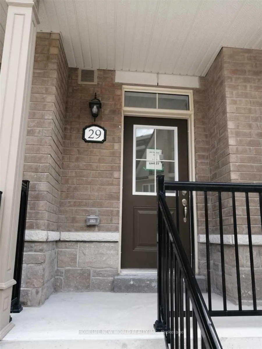 Photo 2 of Unit 29, 181 Parktree Drive, Vaughan, Maple — HOMEH