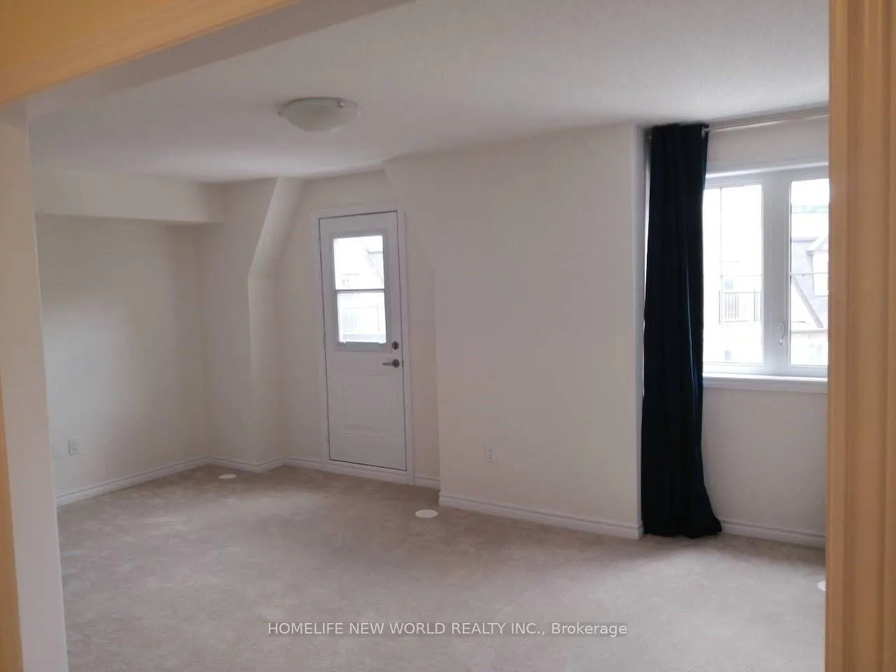 Photo 12 of Unit 29, 181 Parktree Drive, Vaughan, Maple — HOMEH