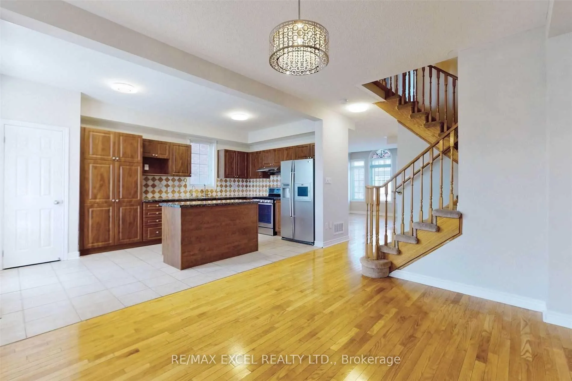 Photo 10 of 525 Country Glen Road, Markham, Cornell — HOMEH