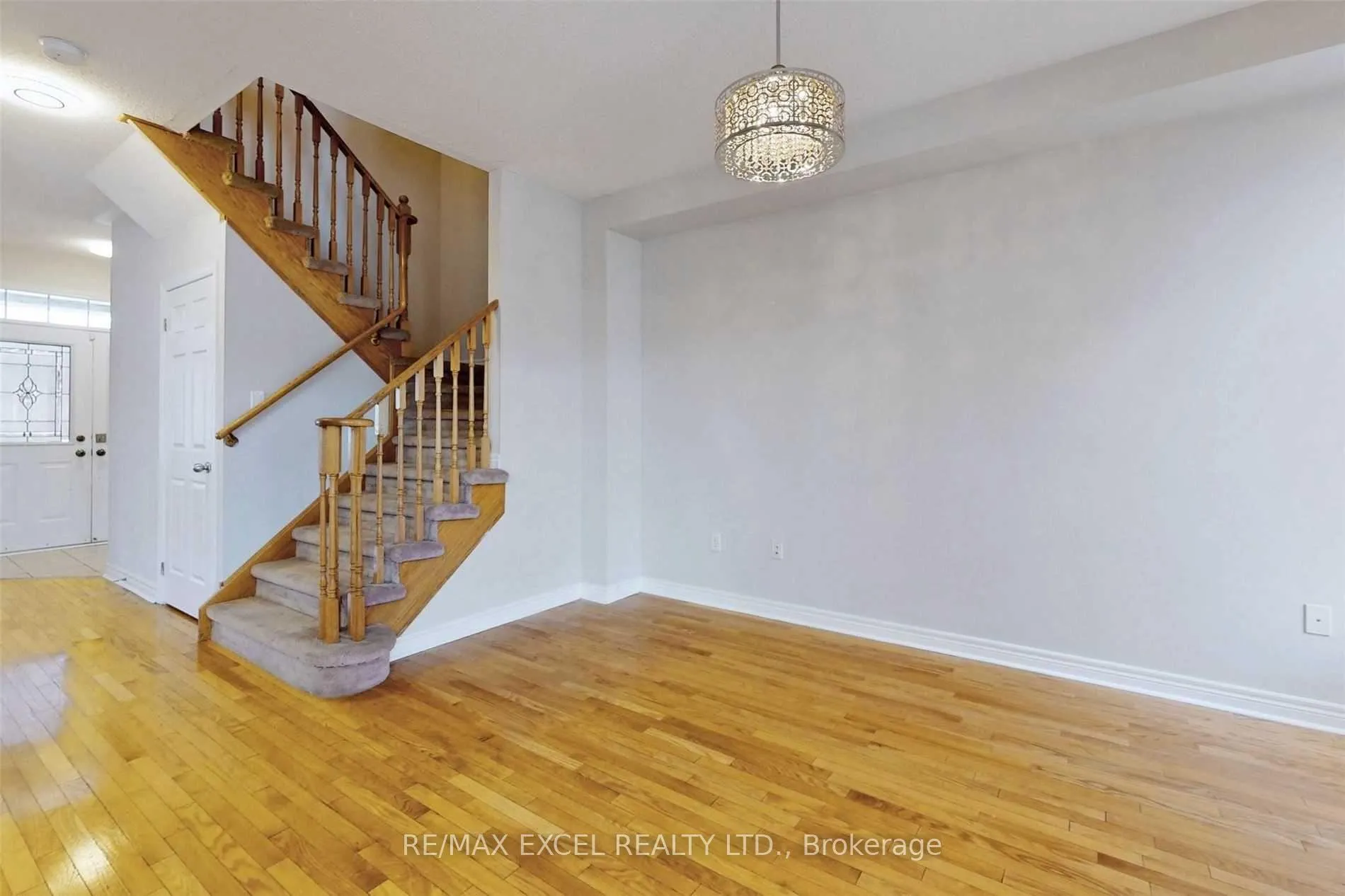 Photo 11 of 525 Country Glen Road, Markham, Cornell — HOMEH