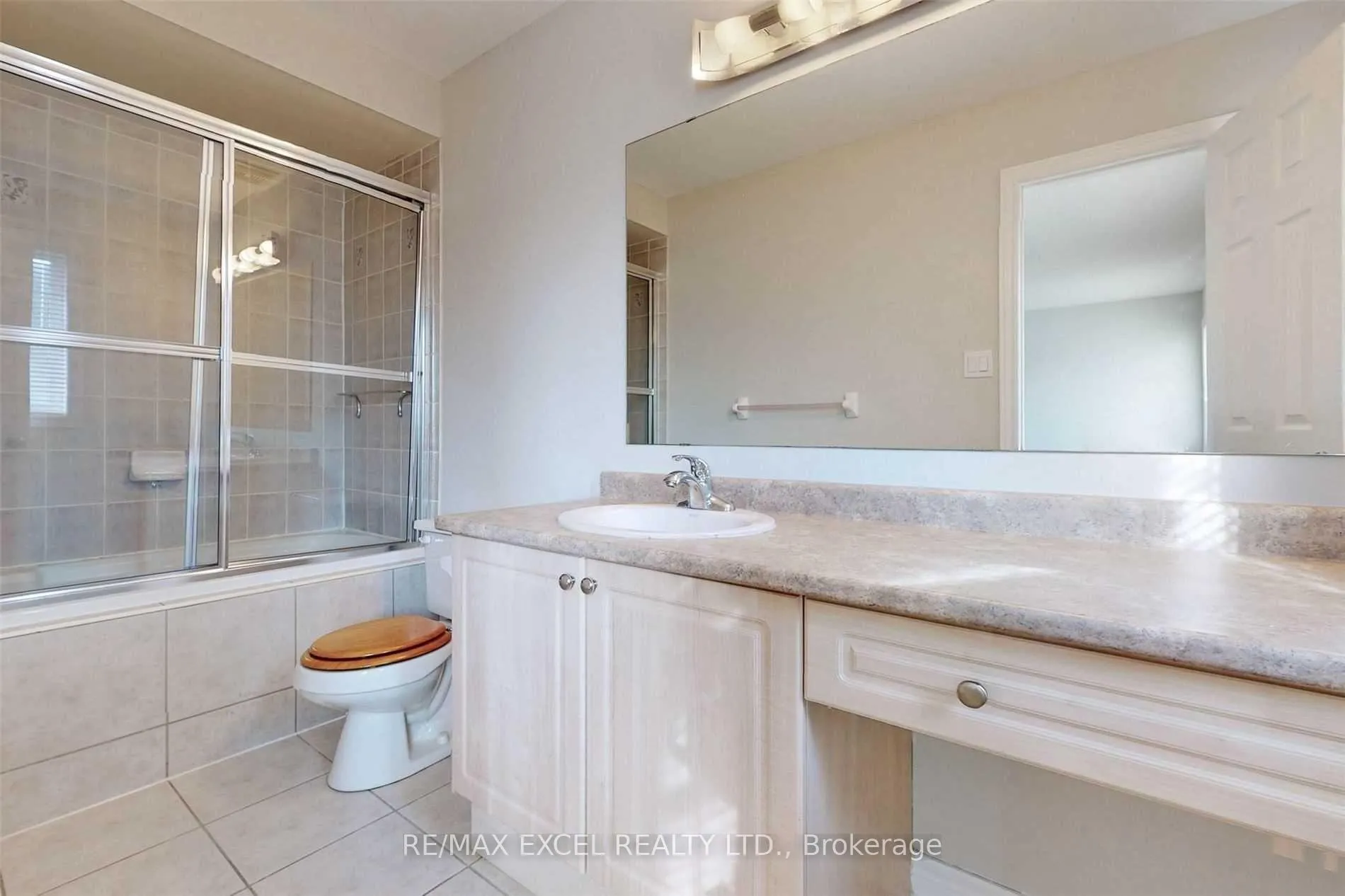 Photo 20 of 525 Country Glen Road, Markham, Cornell — HOMEH
