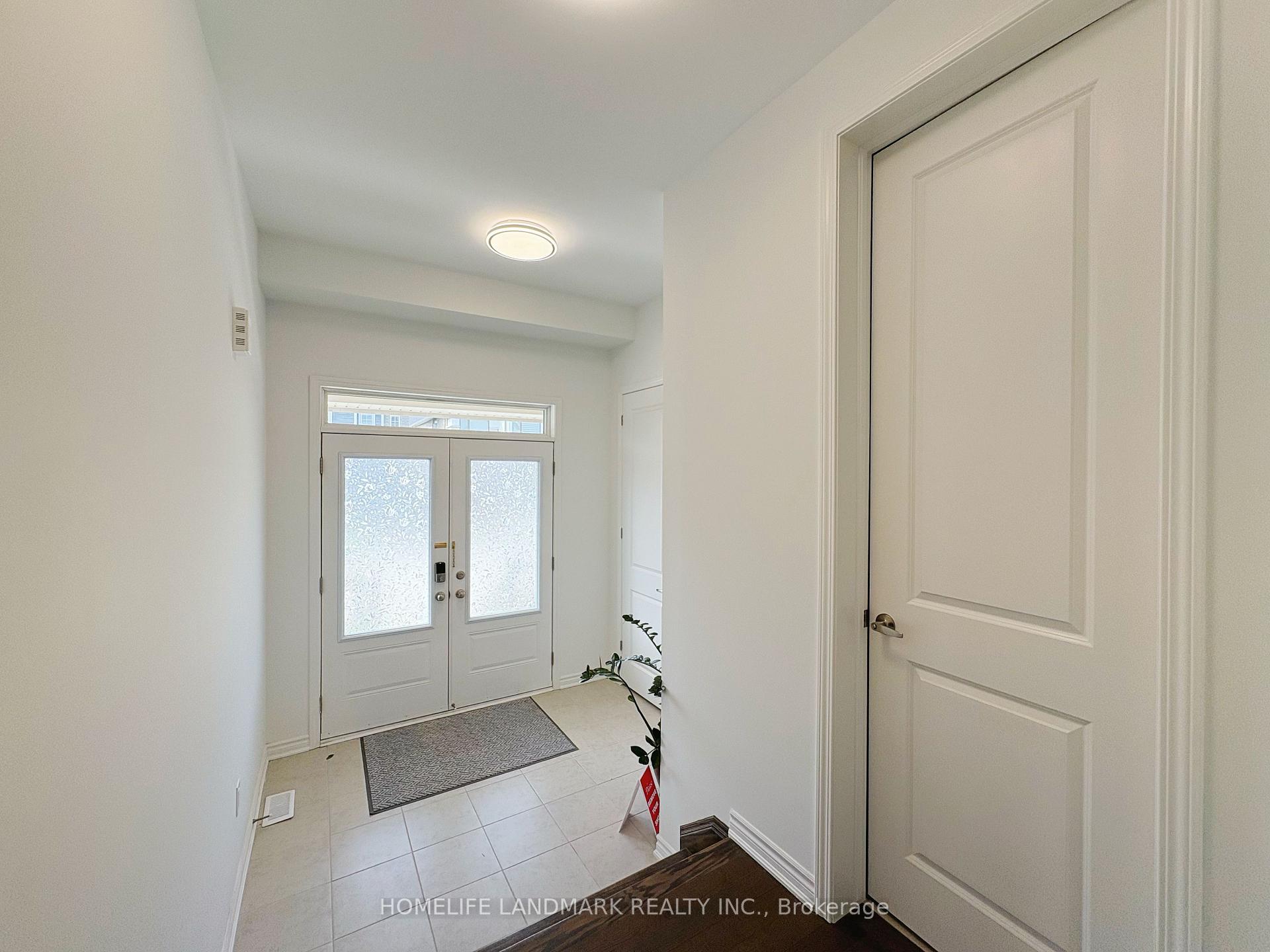 Photo 4 of 708 Newlove Street, Innisfil, Rural Innisfil — HOMEH