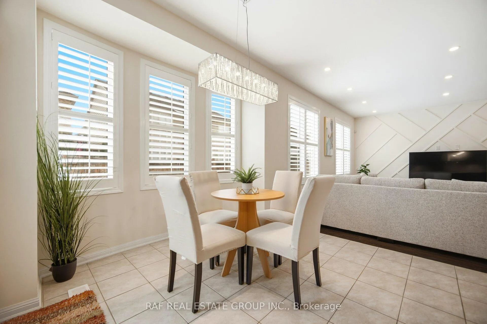 Photo 18 of 908 Syndenham Lane, Milton, Willmott — HOMEH