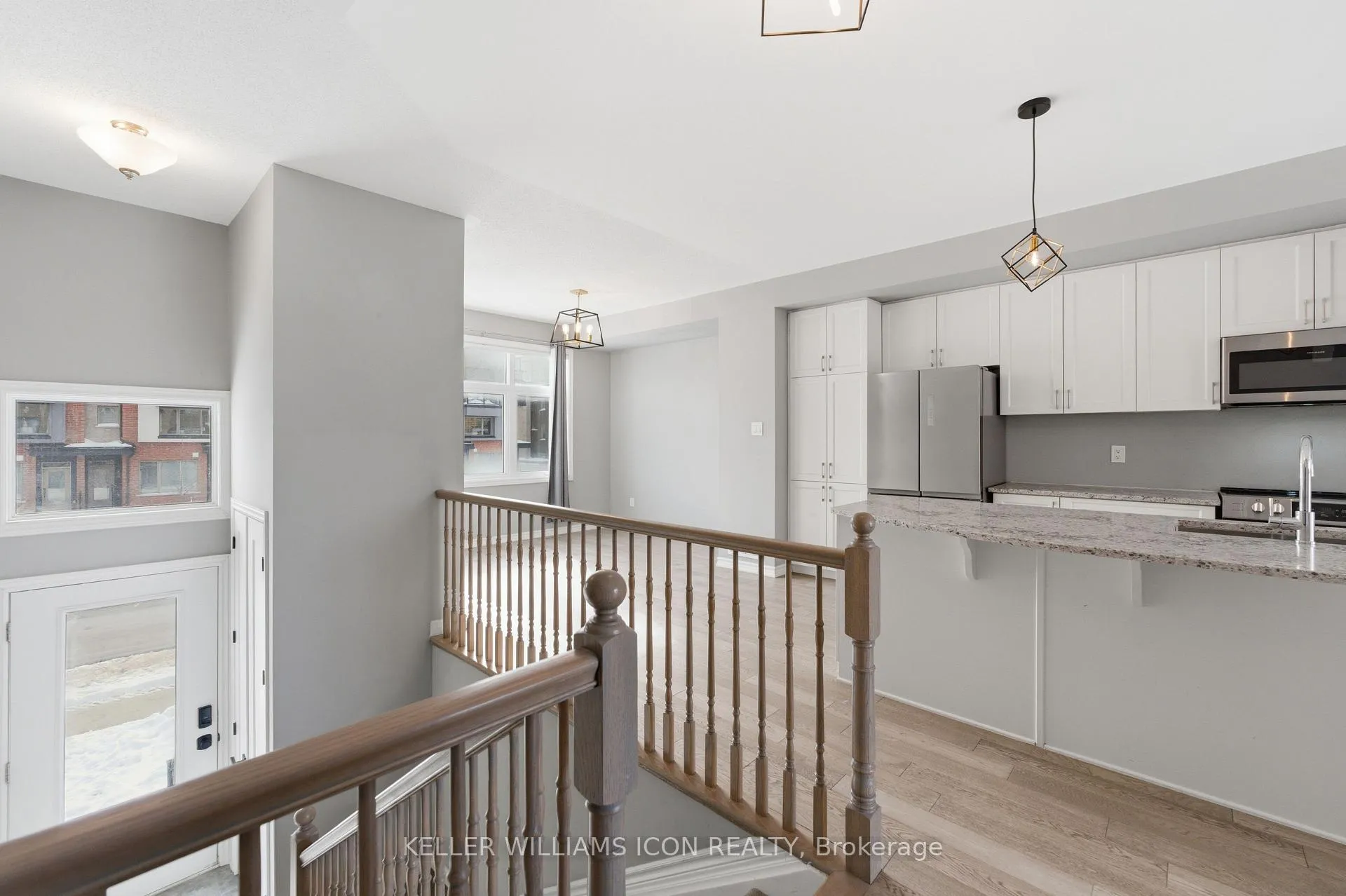 Photo 5 of 829 Mikinak Road, Ottawa, CFB Rockcliffe and Area — HOMEH