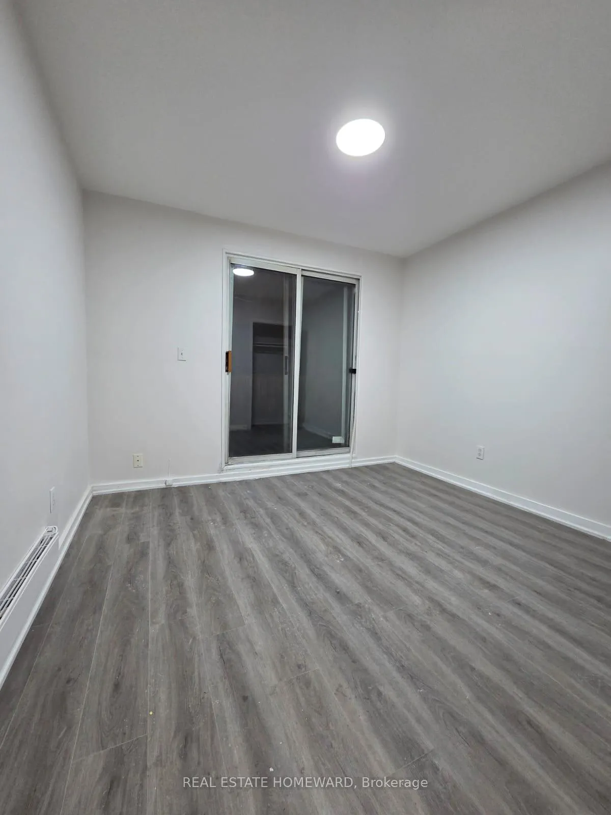 Photo 13 of 1445 Gerrard Street E, Toronto, Greenwood-Coxwell — HOMEH