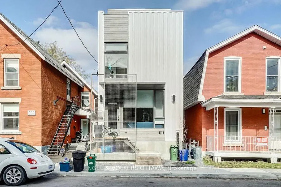Photo 1 of Unit B, 125 Carruthers Avenue, Ottawa, Mechanicsville — HOMEH