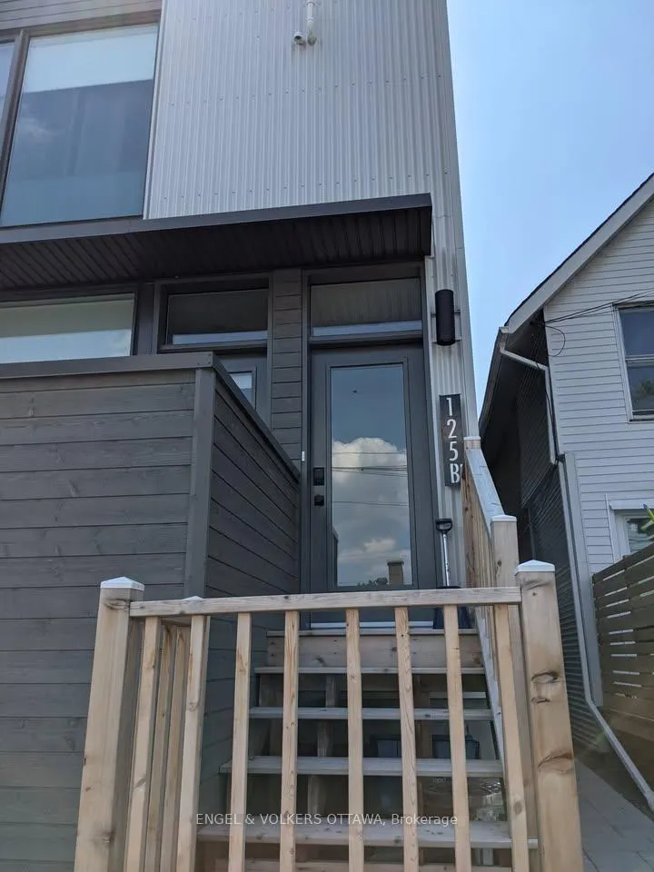 Photo 2 of Unit B, 125 Carruthers Avenue, Ottawa, Mechanicsville — HOMEH