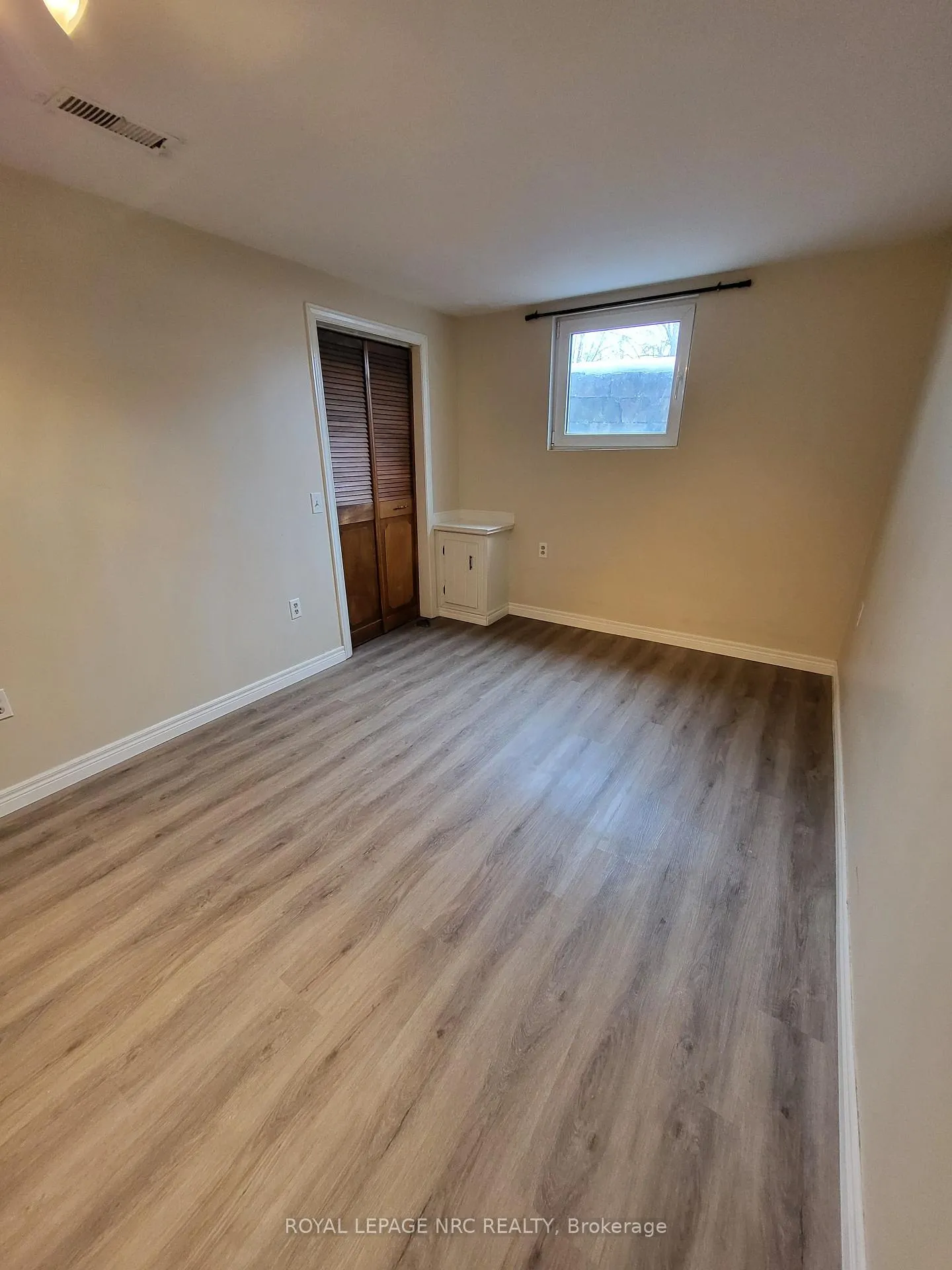 Photo 9 of Unit Lower, 32 Mcdougall Drive, Thorold, Confederation Heights — HOMEH