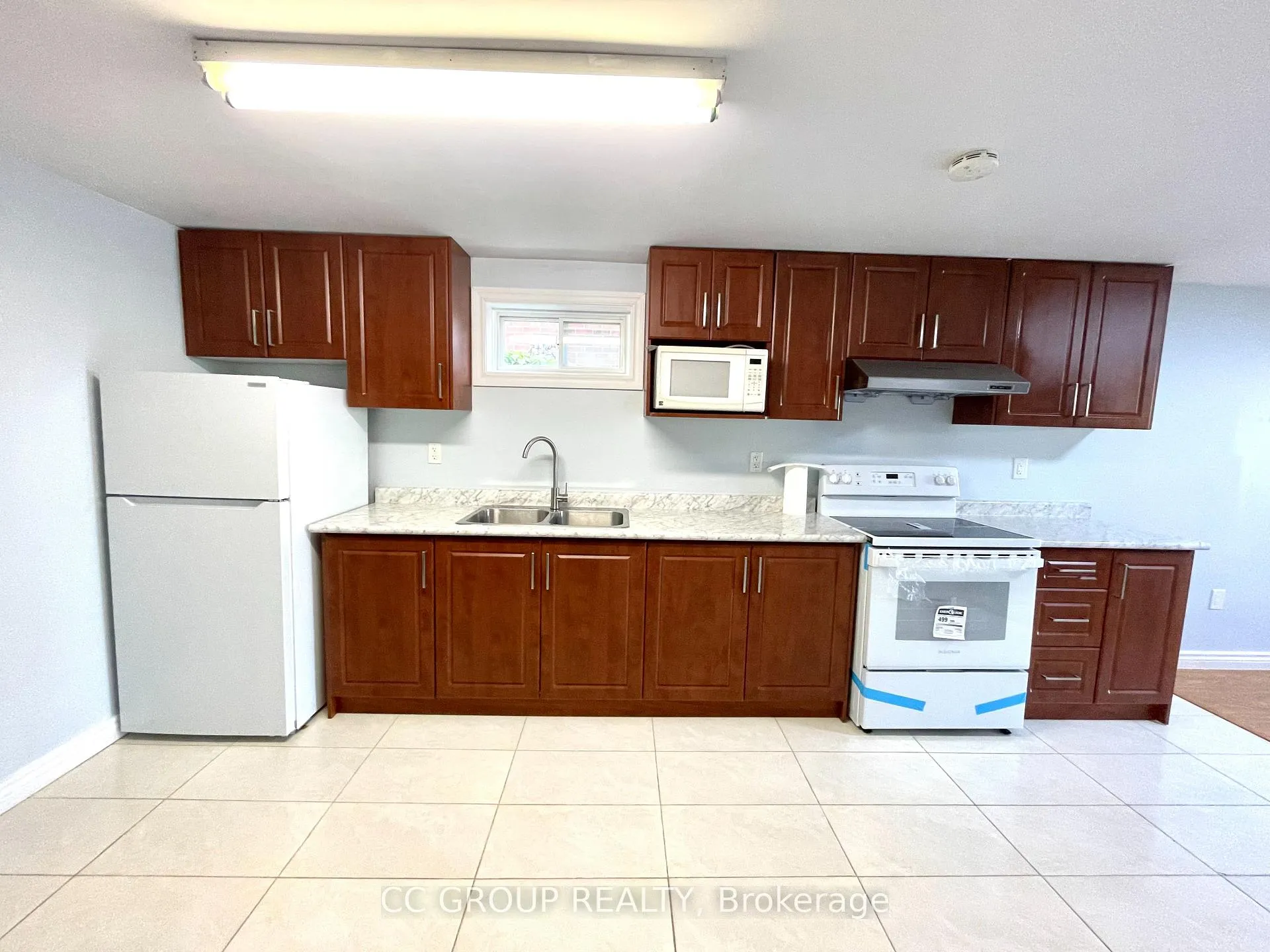 Photo 3 of Unit Lower, 220 Annes Street, Whitby, Lynde Creek — HOMEH