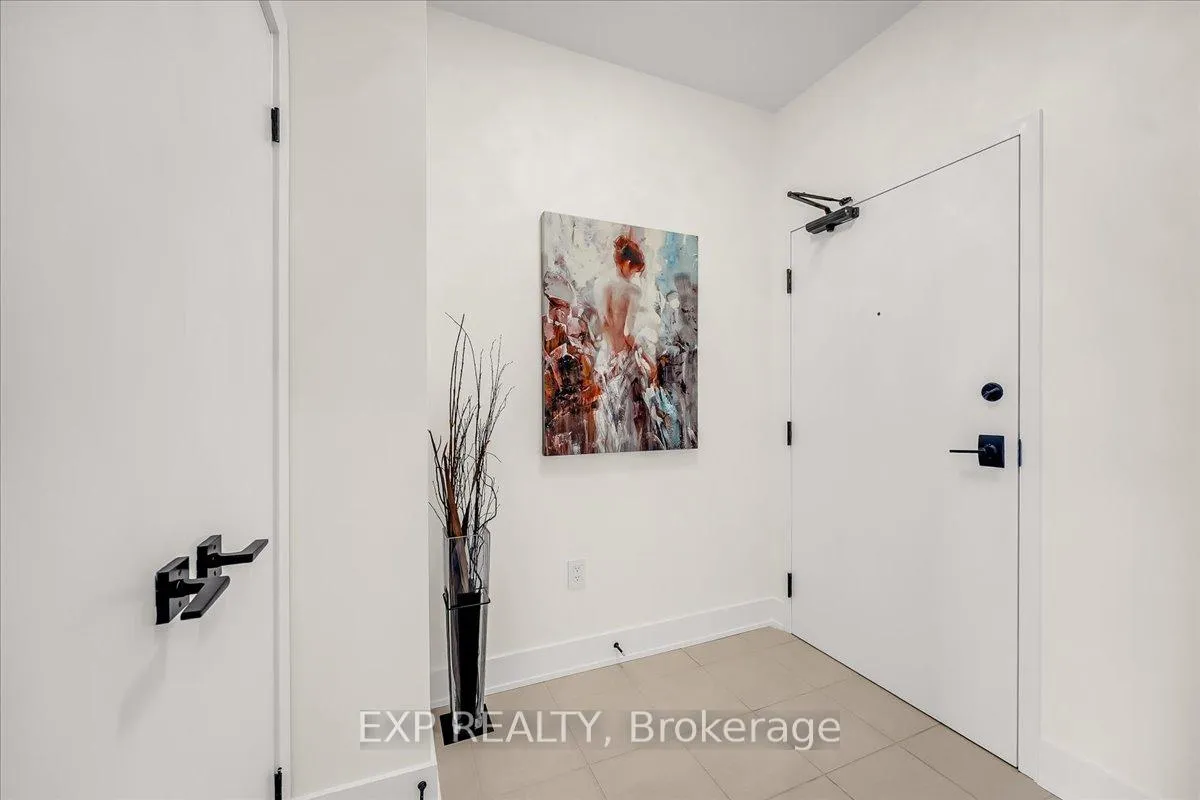 Photo 3 of Unit 409, 8 Culinary Lane, Barrie, Rural Barrie Southeast — HOMEH