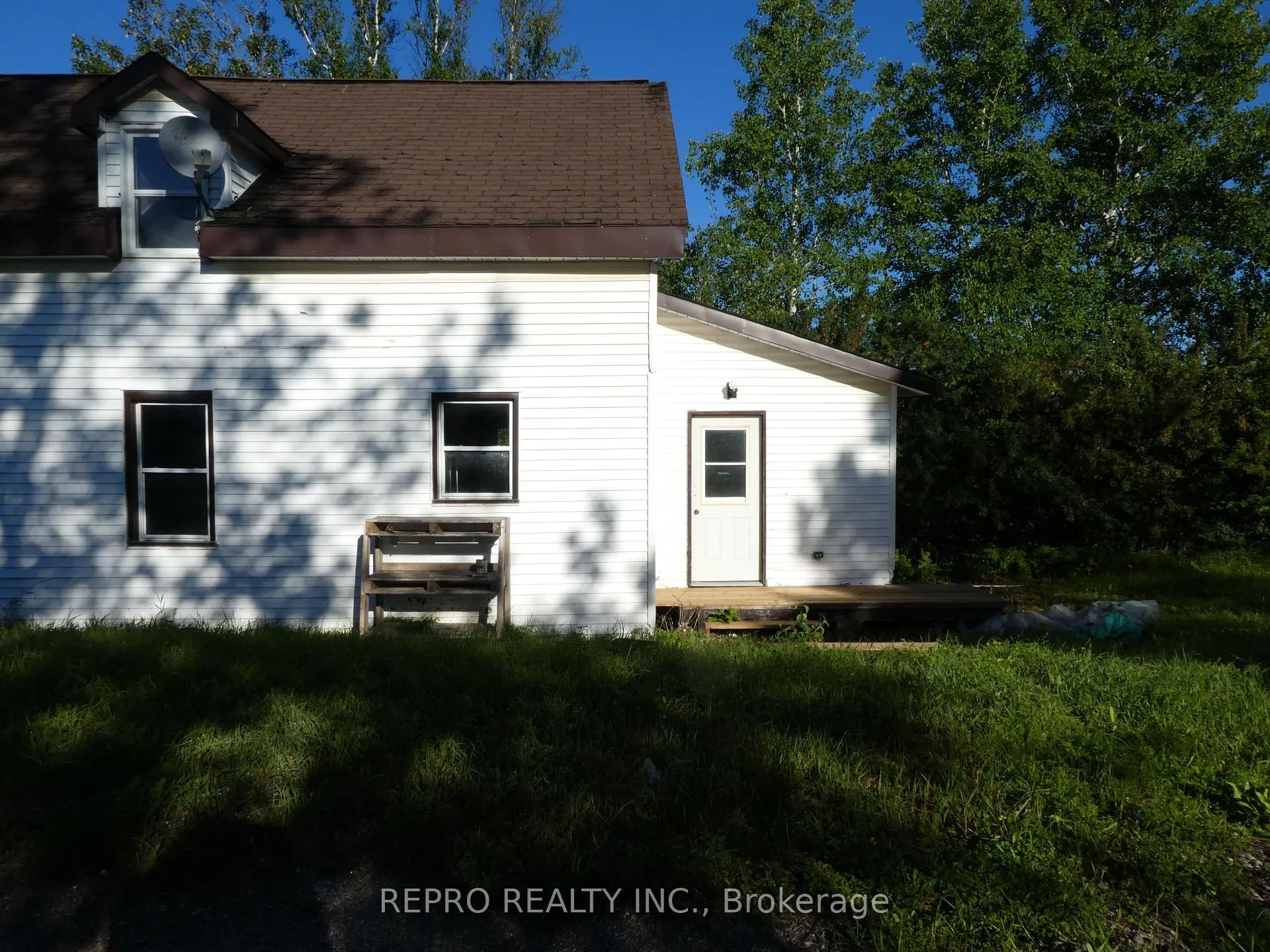 Photo of 122 Railway Avenue