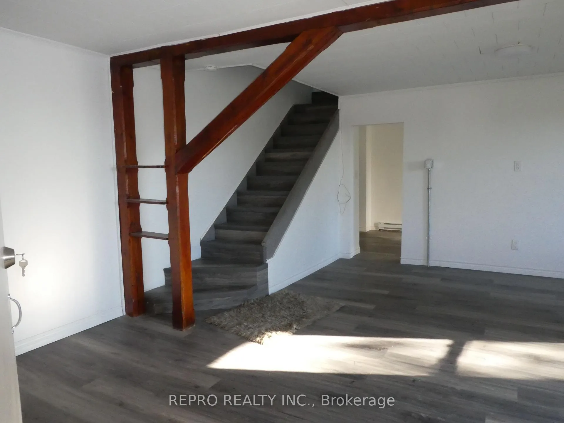 Photo 3 of 122 Railway Avenue, Greenstone — HOMEH