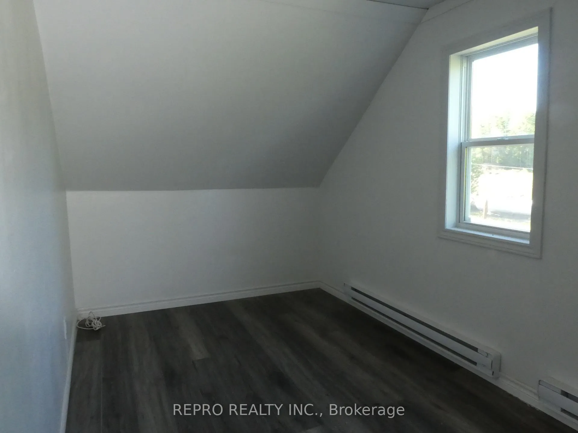 Photo 9 of 122 Railway Avenue, Greenstone — HOMEH