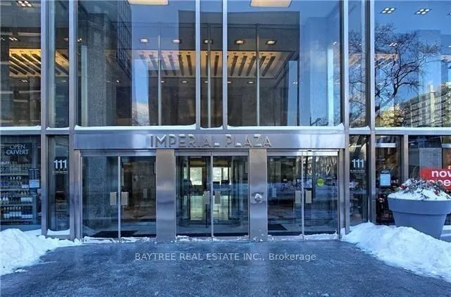 Photo 3 of Unit 425, 111 St Clair Avenue W, Toronto, Yonge-St. Clair — HOMEH