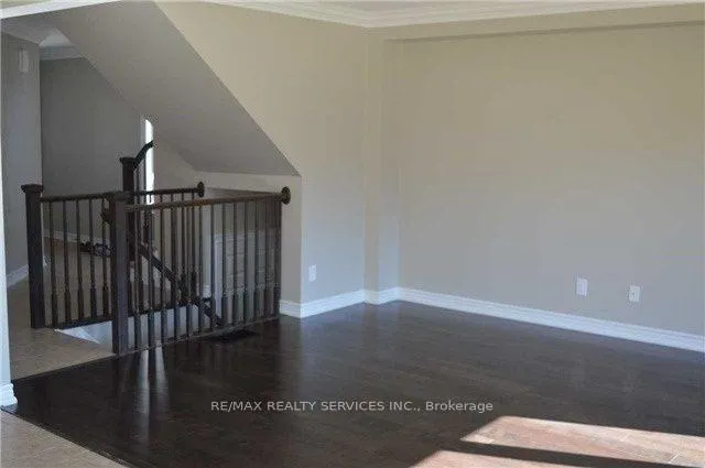 Photo 14 of 198 Winterberry Boulevard, Thorold, Confederation Heights — HOMEH