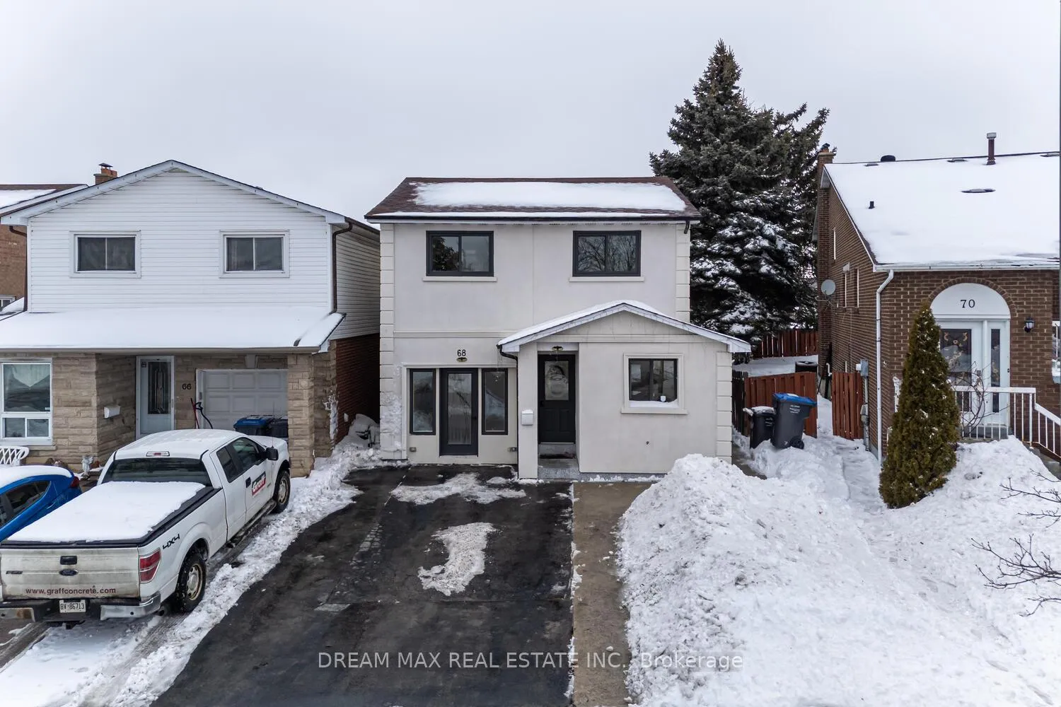 Front of 68 Winterfold Drive N