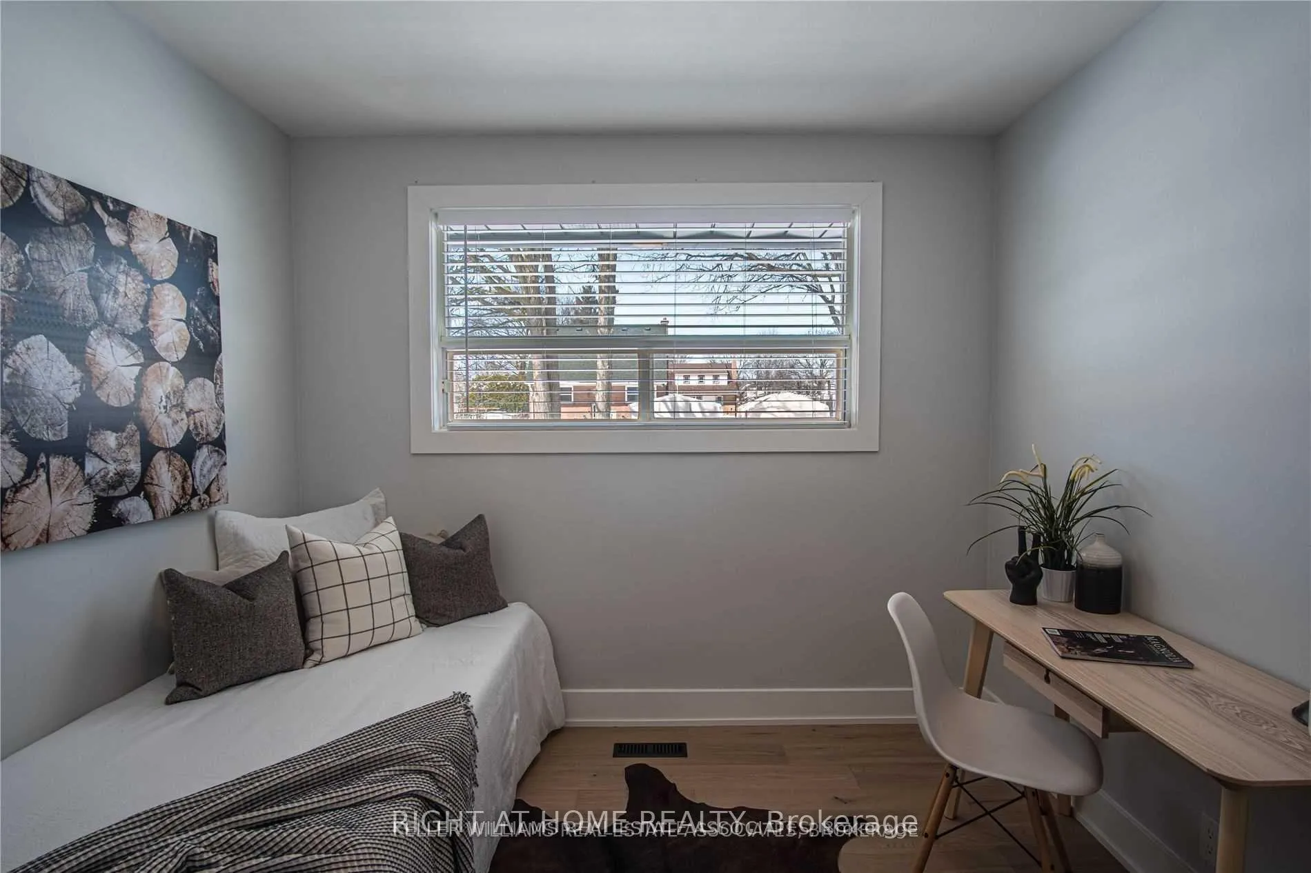 Photo 7 of 289 Elmwood Crescent, Milton, Old Milton — HOMEH