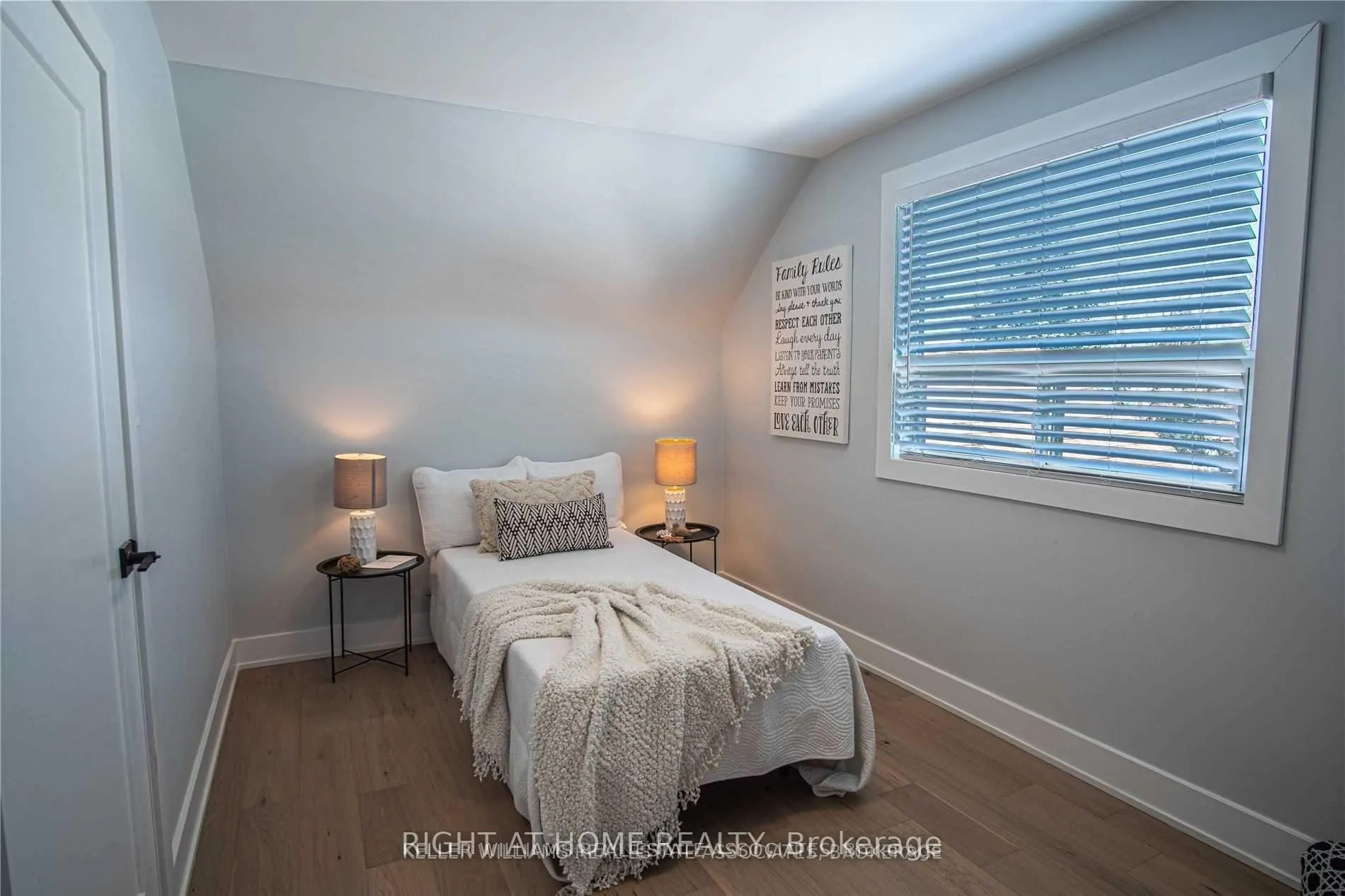 Photo 9 of 289 Elmwood Crescent, Milton, Old Milton — HOMEH