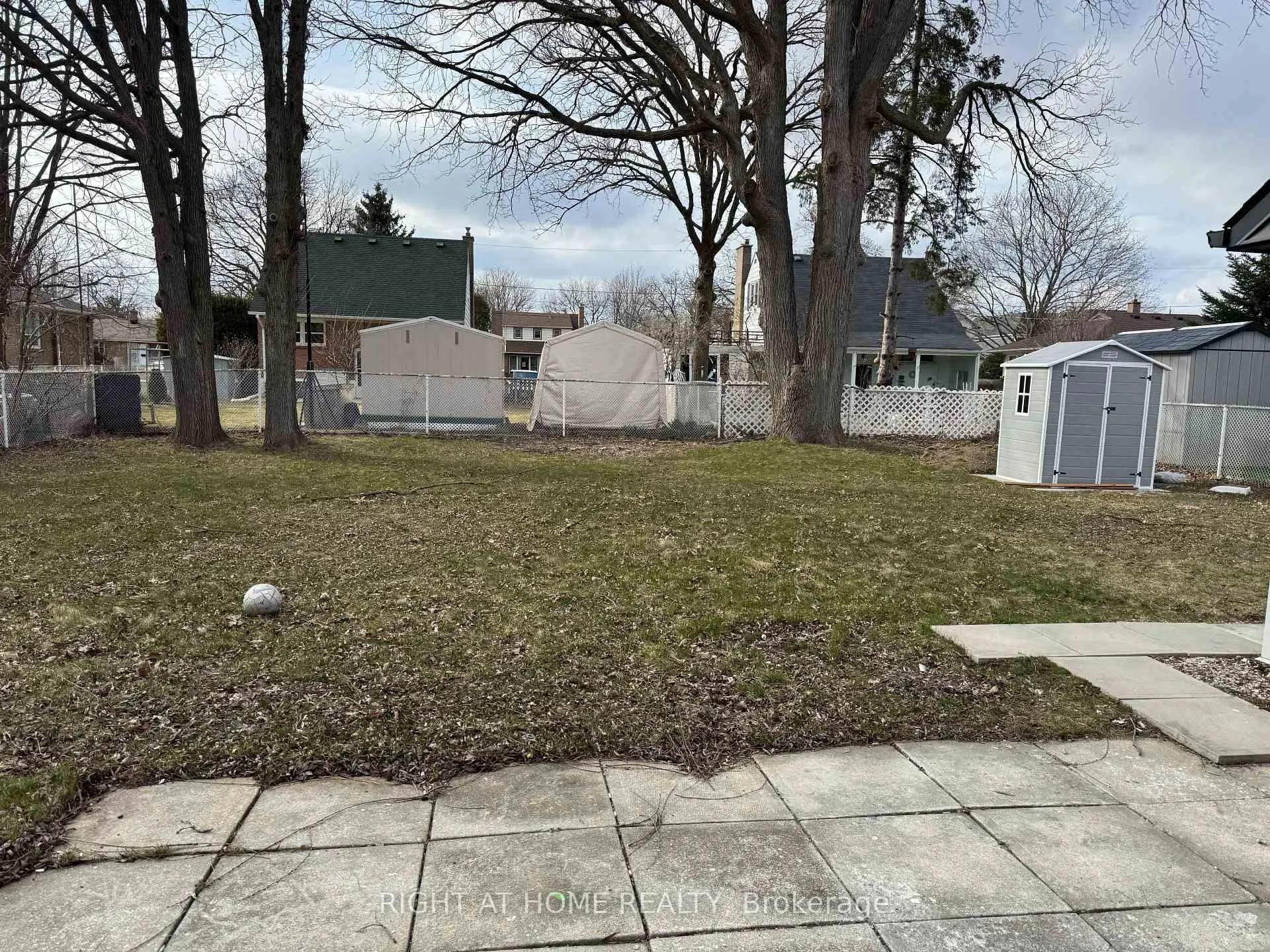 Photo 13 of 289 Elmwood Crescent, Milton, Old Milton — HOMEH