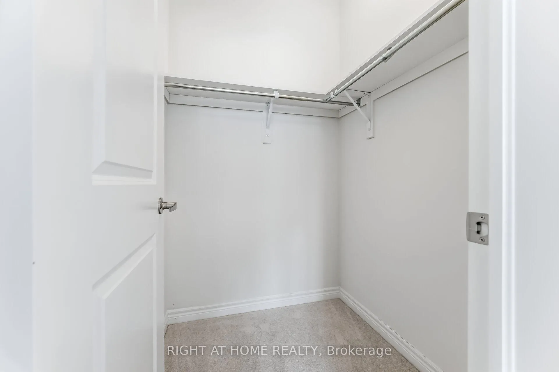 Photo 21 of 77 Singhampton Road, Vaughan, Kleinburg — HOMEH