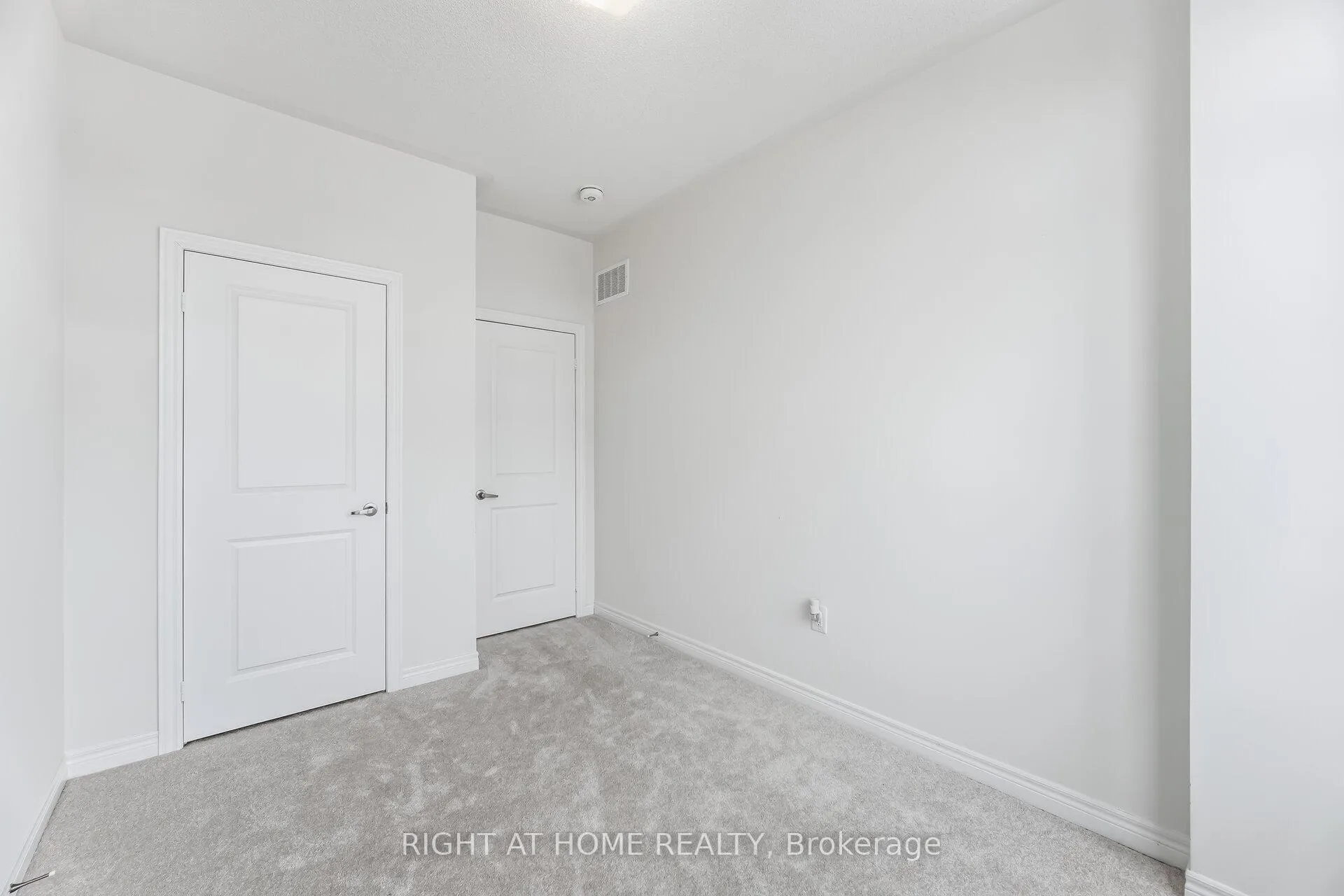 Photo 25 of 77 Singhampton Road, Vaughan, Kleinburg — HOMEH