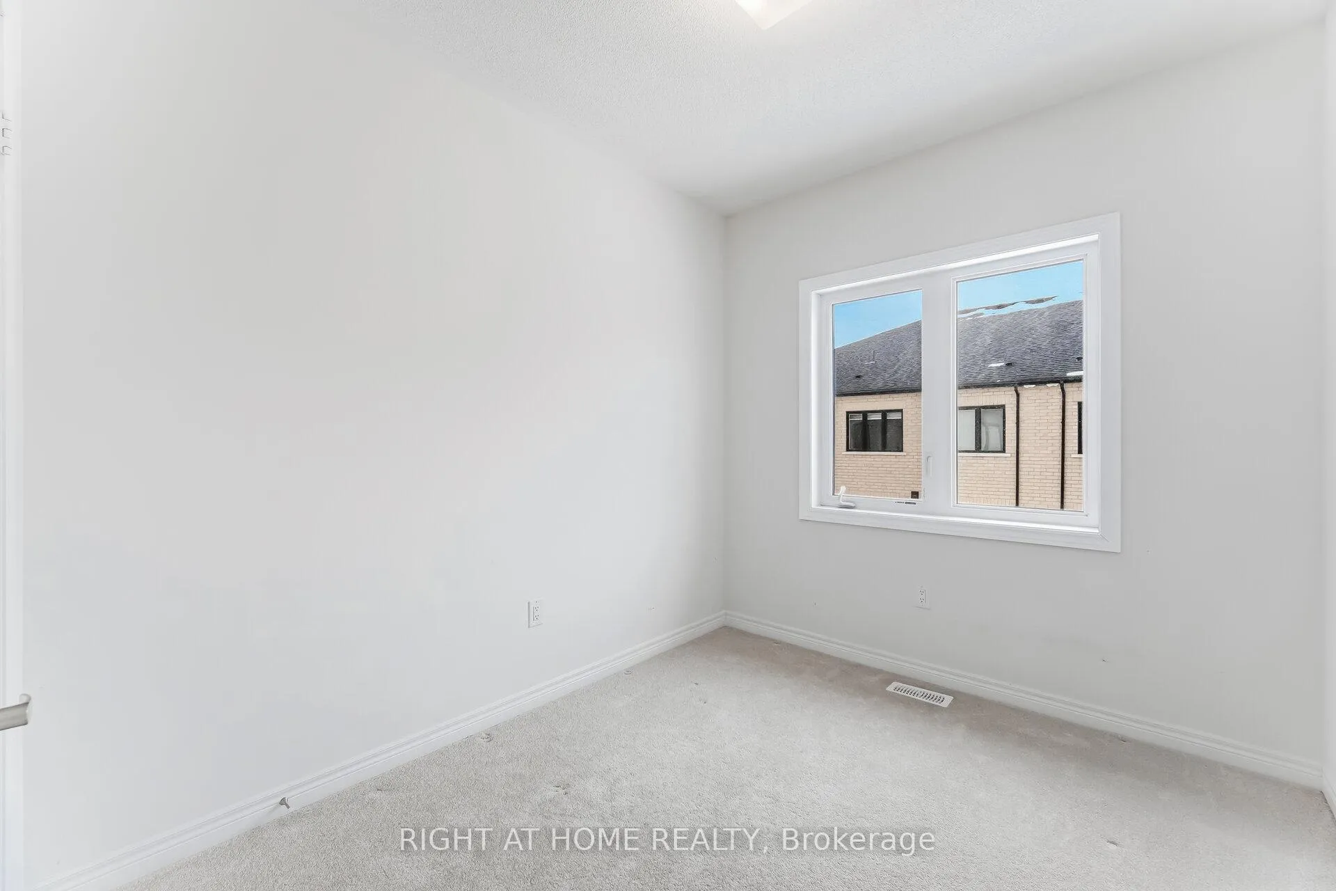 Photo 26 of 77 Singhampton Road, Vaughan, Kleinburg — HOMEH
