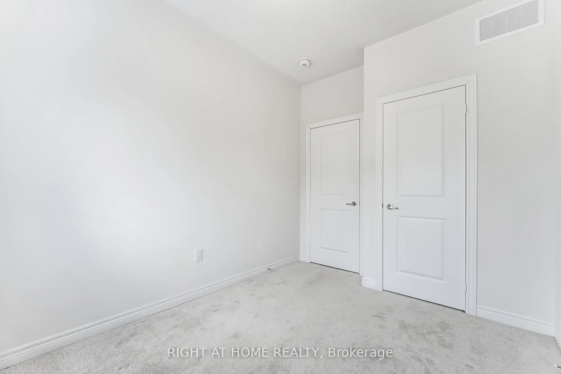 Photo 27 of 77 Singhampton Road, Vaughan, Kleinburg — HOMEH