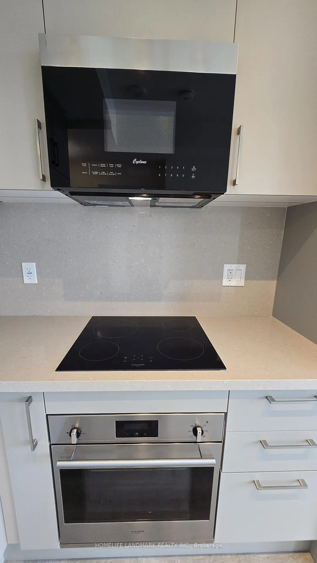 Photo 4 of Unit 1006, 38 Andre De Grasse Street, Markham, Unionville — HOMEH