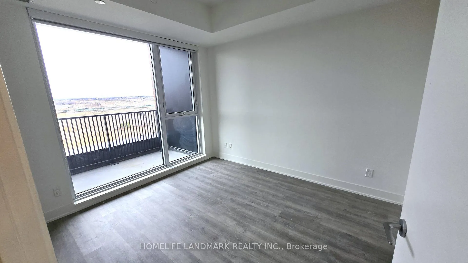 Photo 5 of Unit 1006, 38 Andre De Grasse Street, Markham, Unionville — HOMEH