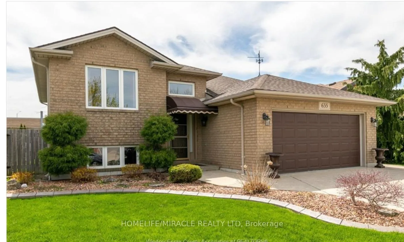 Photo 2 of 655 Alpenrose Court, Windsor — HOMEH