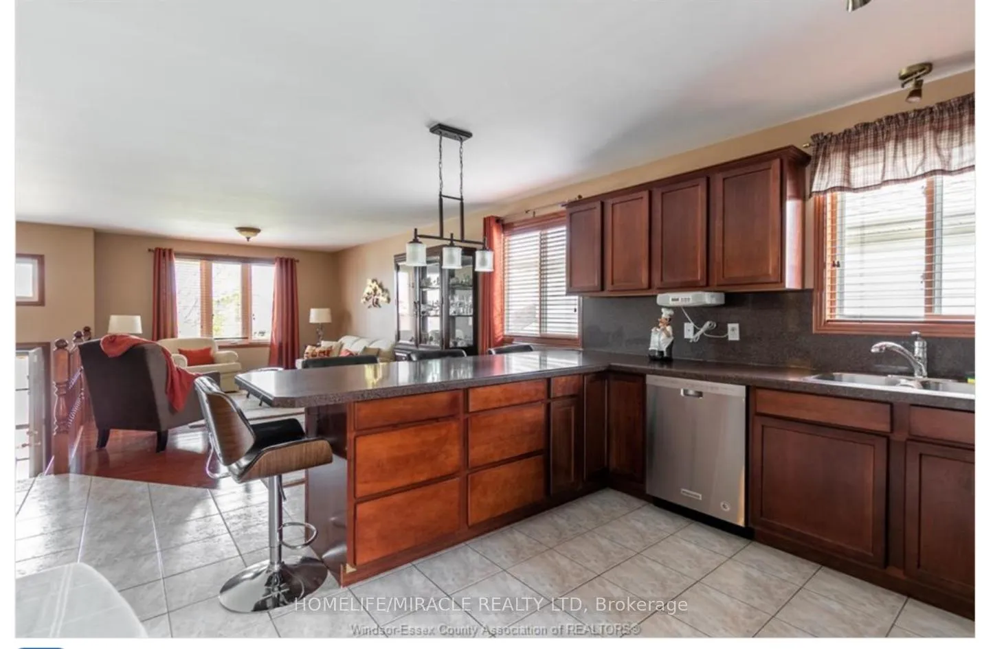 Photo 9 of 655 Alpenrose Court, Windsor — HOMEH