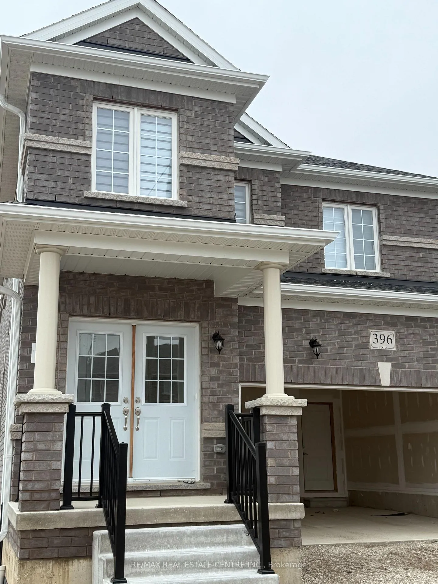 Photo 2 of 396 Vandusen Avenue, Southgate — HOMEH