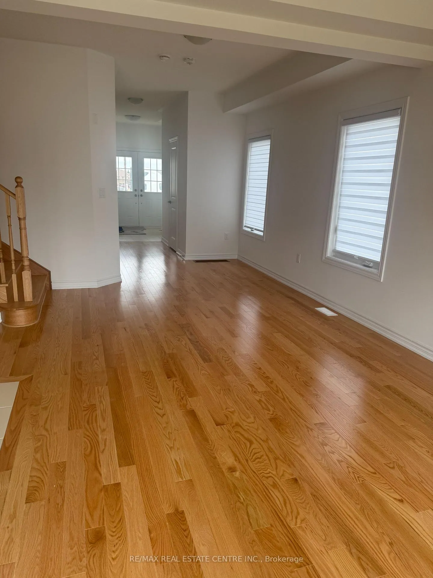 Photo 4 of 396 Vandusen Avenue, Southgate — HOMEH