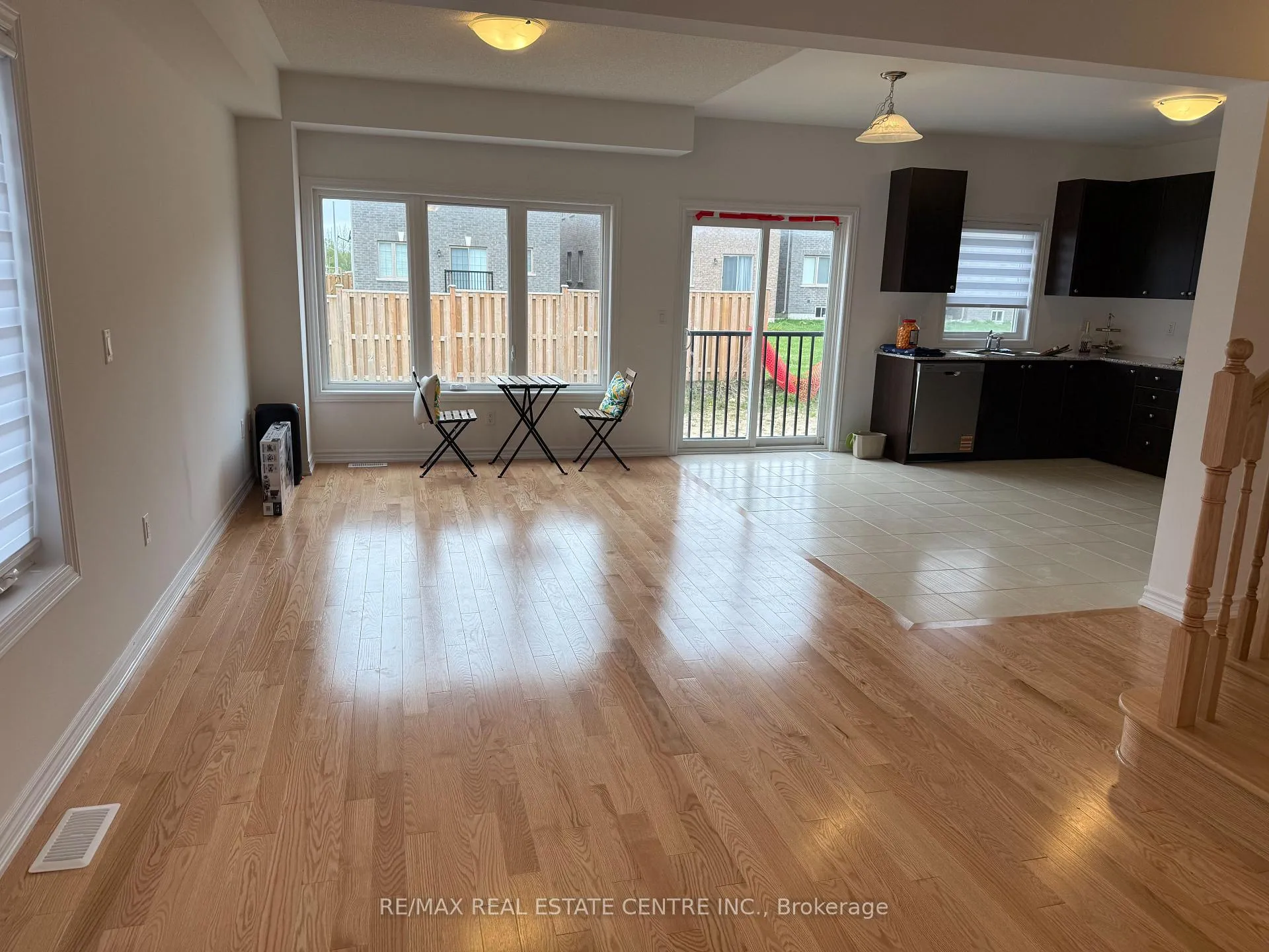 Photo 6 of 396 Vandusen Avenue, Southgate — HOMEH