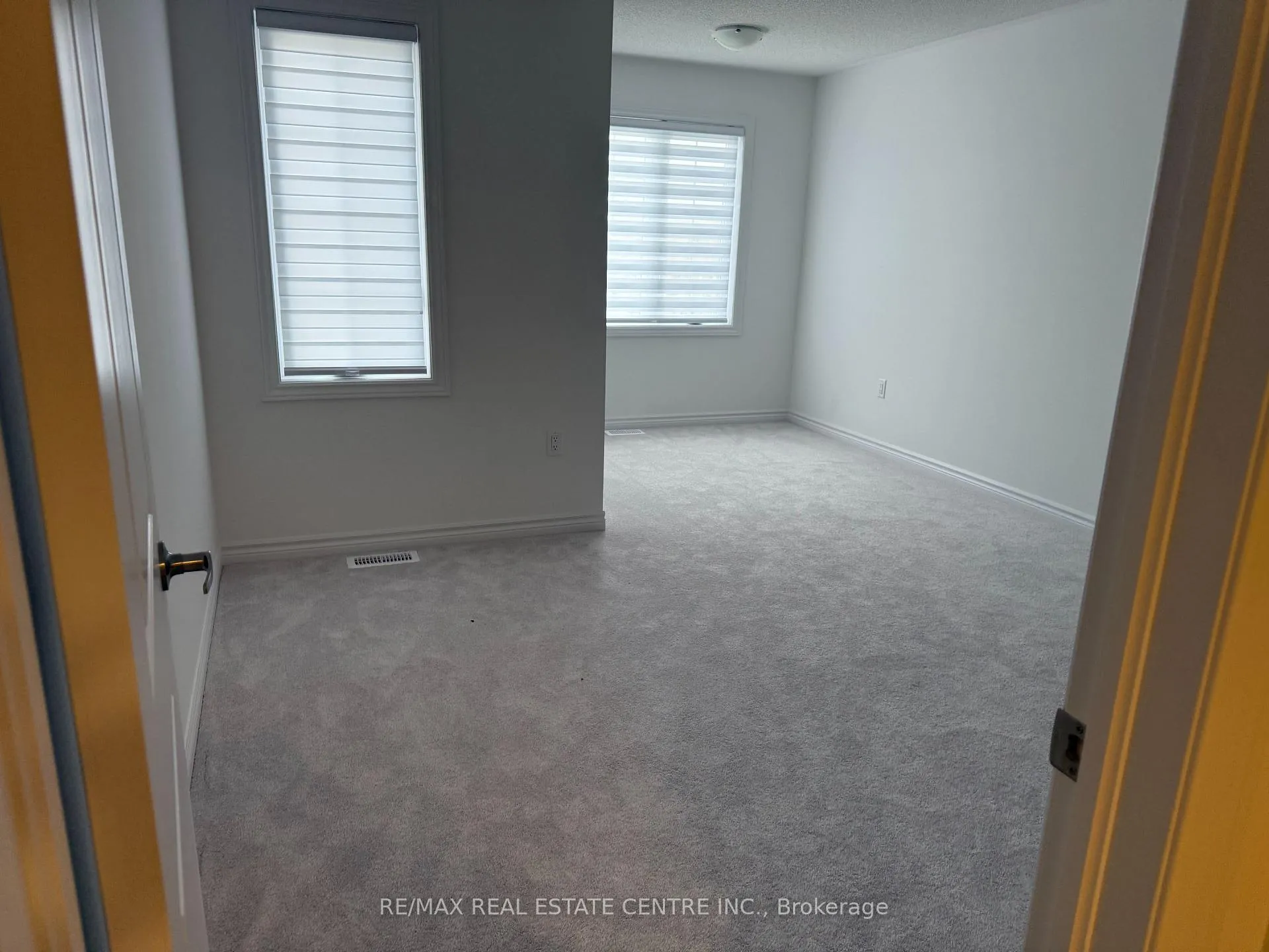 Photo 18 of 396 Vandusen Avenue, Southgate — HOMEH