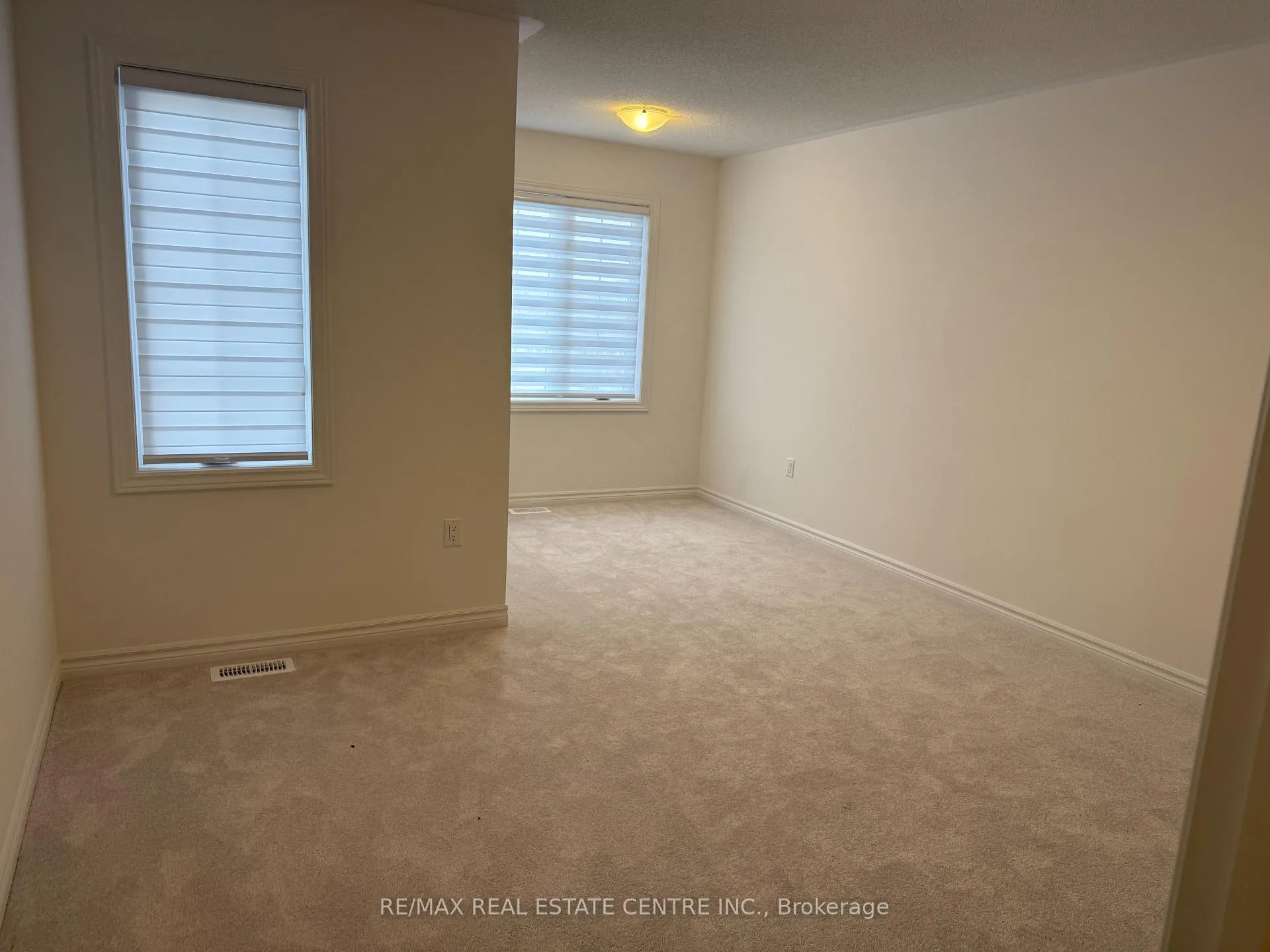 Photo 21 of 396 Vandusen Avenue, Southgate — HOMEH