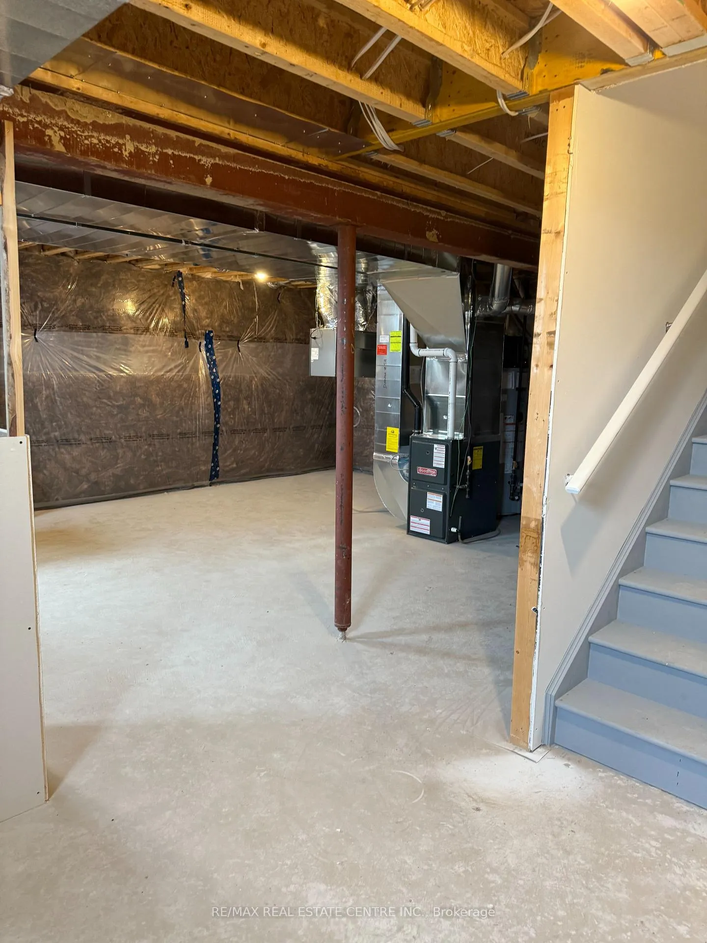 Photo 25 of 396 Vandusen Avenue, Southgate — HOMEH