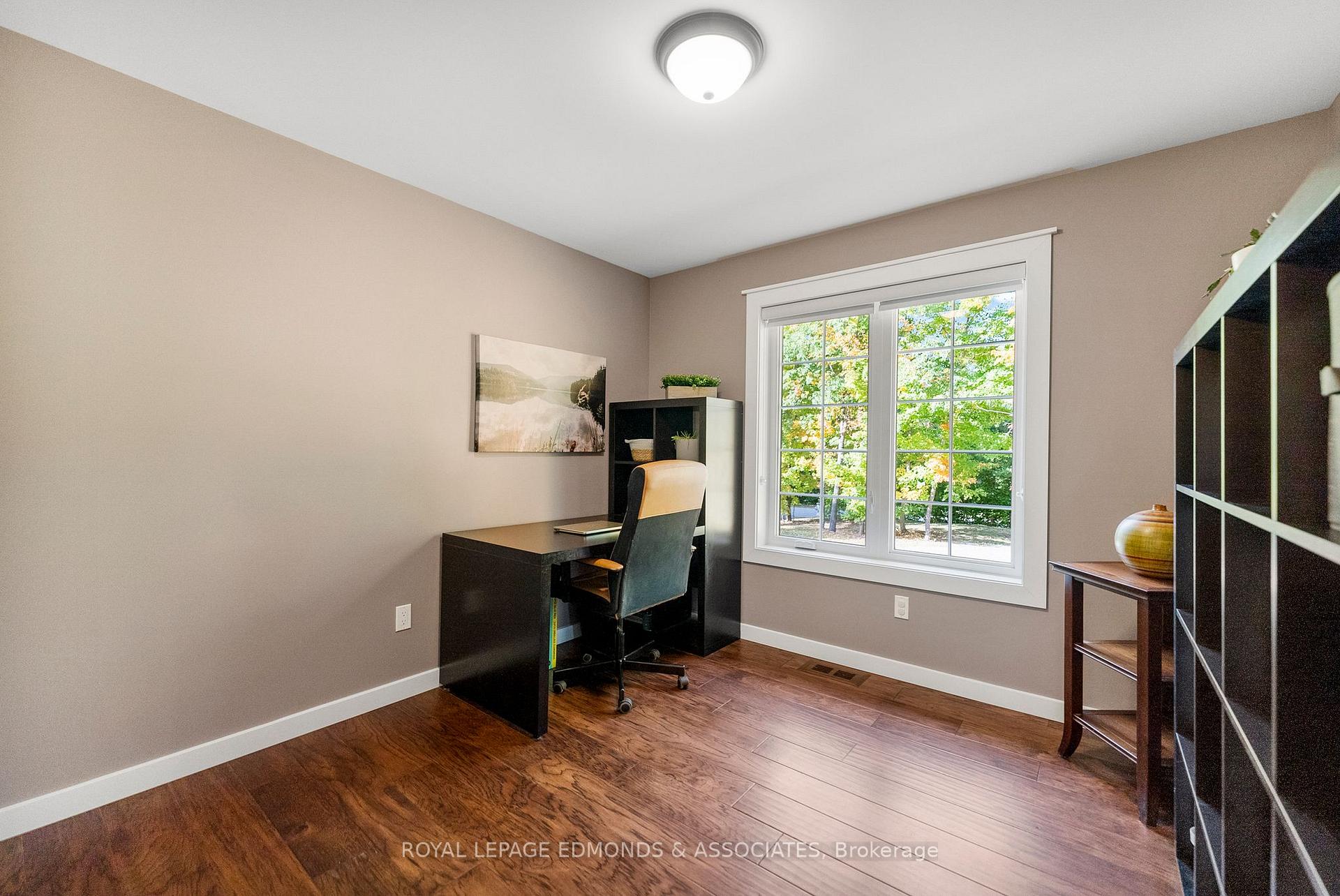 Photo 23 of 166 Deerfield Drive, McNab/Braeside, Mcnab/Braeside Twps — HOMEH