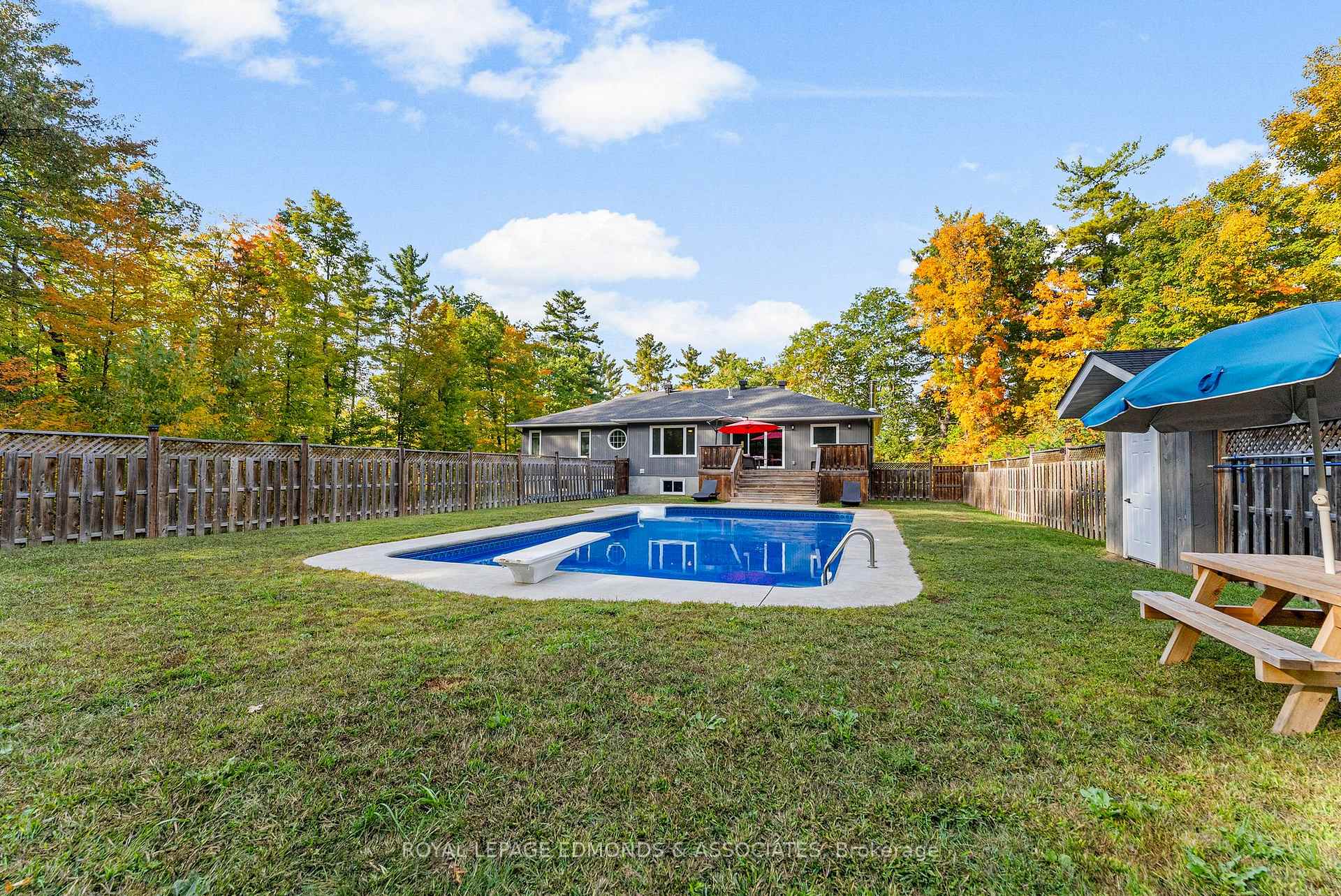 Photo 40 of 166 Deerfield Drive, McNab/Braeside, Mcnab/Braeside Twps — HOMEH