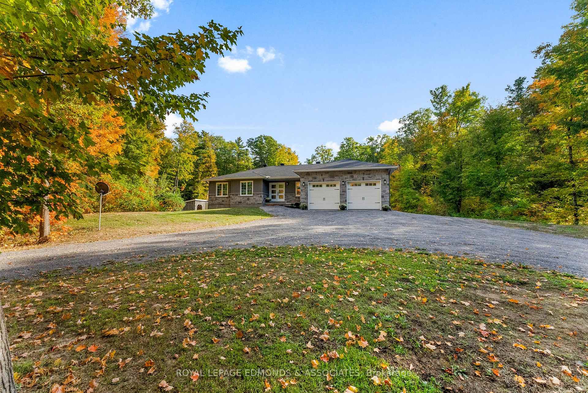 Photo 45 of 166 Deerfield Drive, McNab/Braeside, Mcnab/Braeside Twps — HOMEH