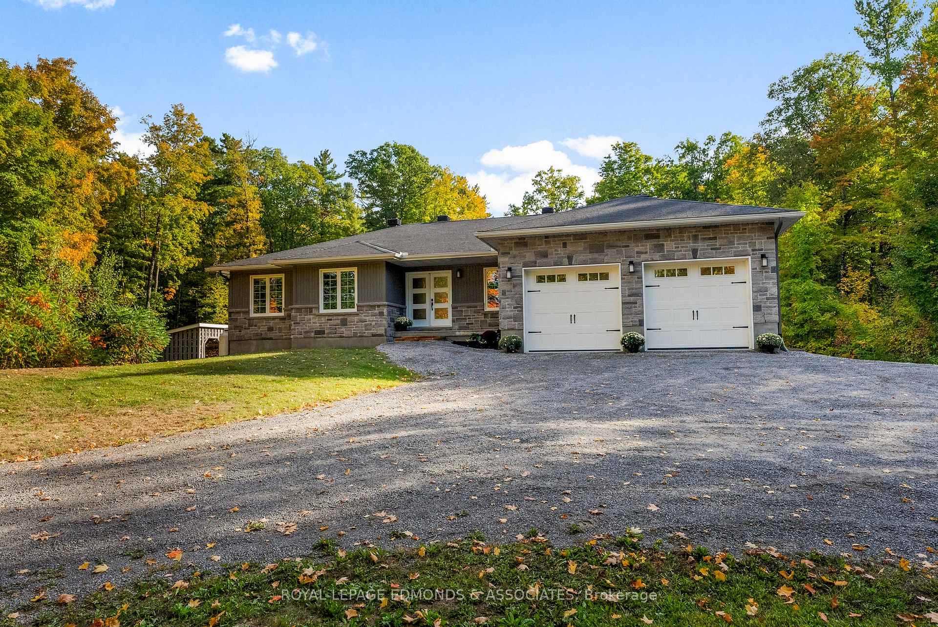 Photo 46 of 166 Deerfield Drive, McNab/Braeside, Mcnab/Braeside Twps — HOMEH