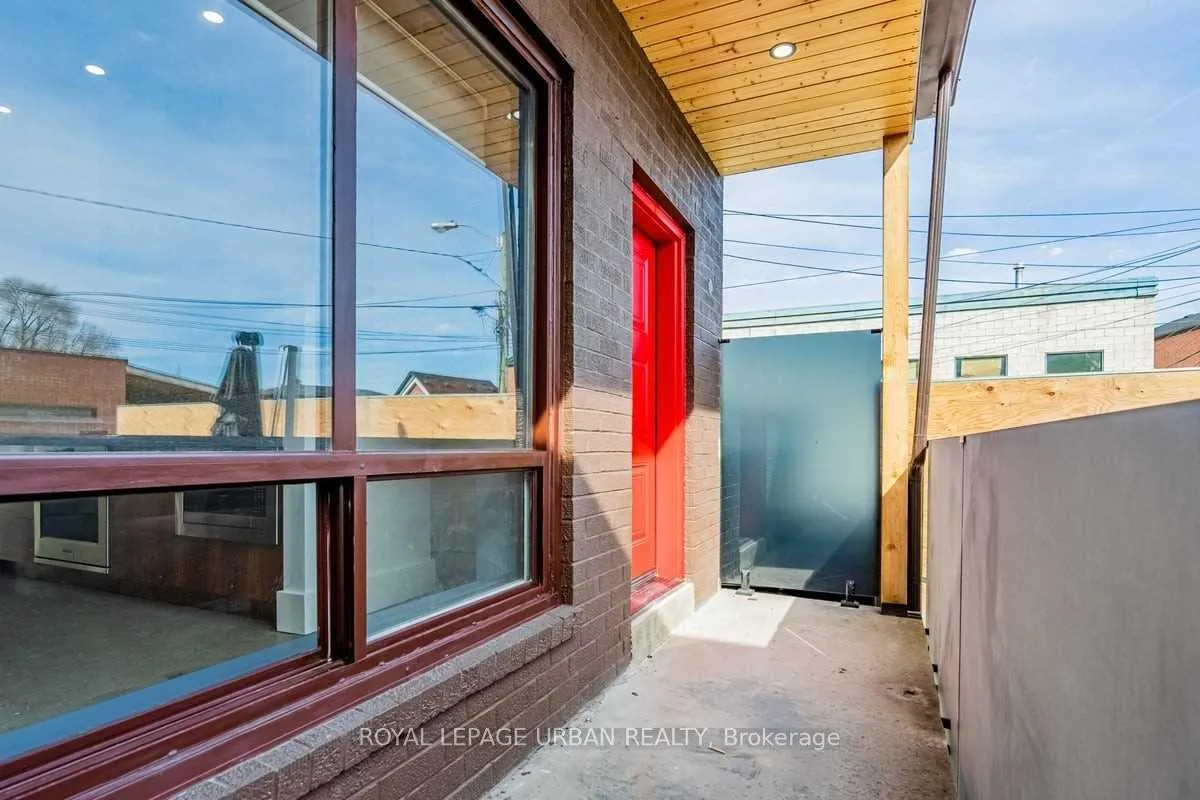 Photo 6 of 571 Rogers Road, Toronto, Keelesdale-Eglinton West — HOMEH