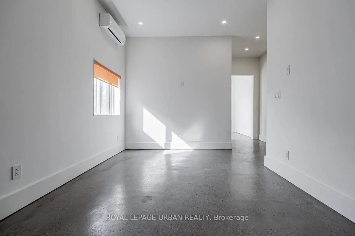 Photo 13 of 571 Rogers Road, Toronto, Keelesdale-Eglinton West — HOMEH