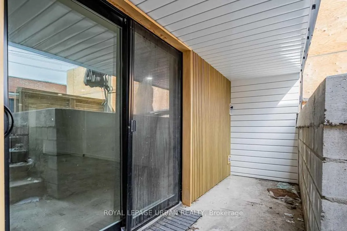 Photo 18 of 571 Rogers Road, Toronto, Keelesdale-Eglinton West — HOMEH