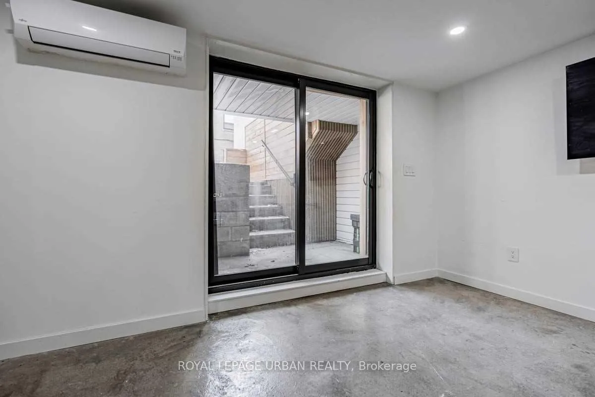 Photo 19 of 571 Rogers Road, Toronto, Keelesdale-Eglinton West — HOMEH