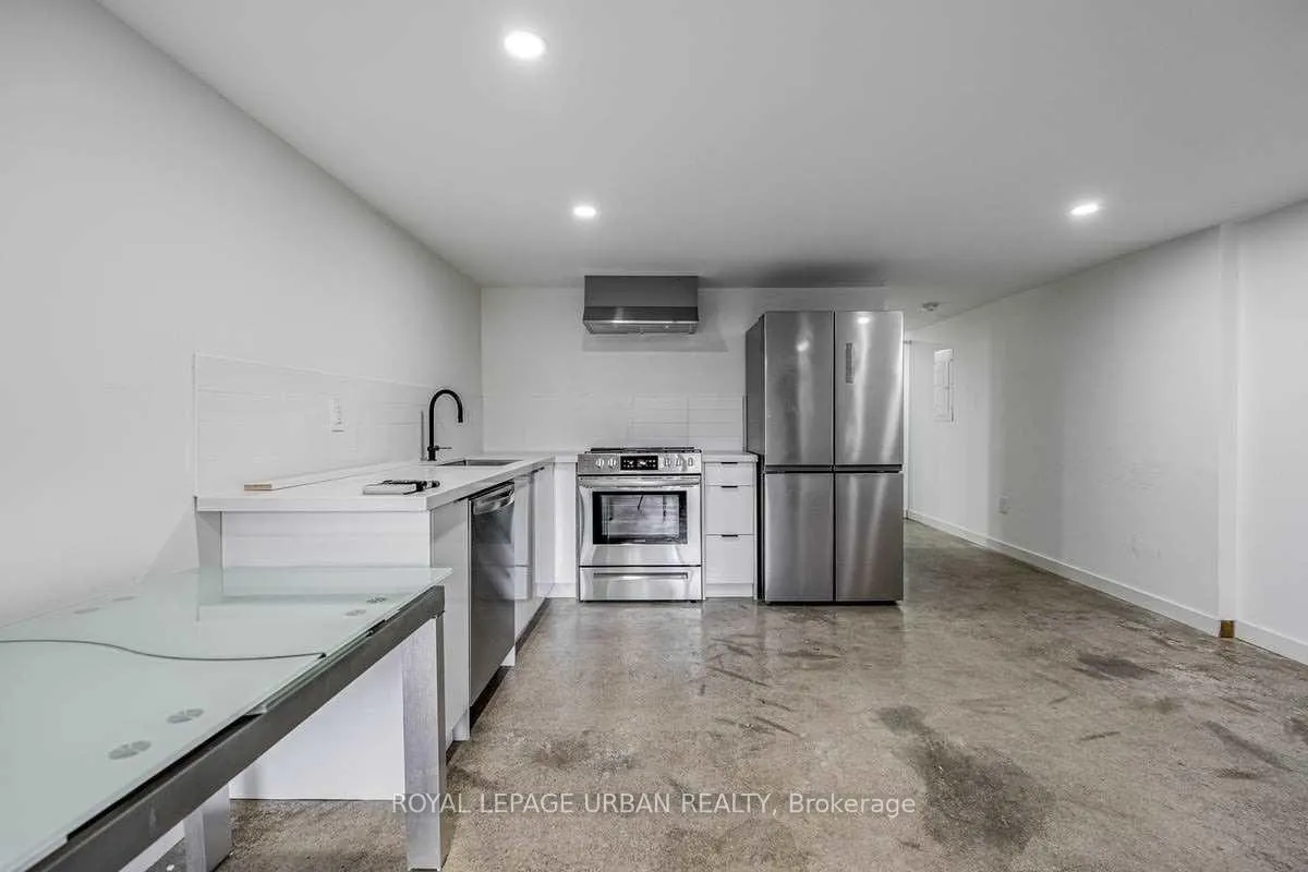 Photo 22 of 571 Rogers Road, Toronto, Keelesdale-Eglinton West — HOMEH