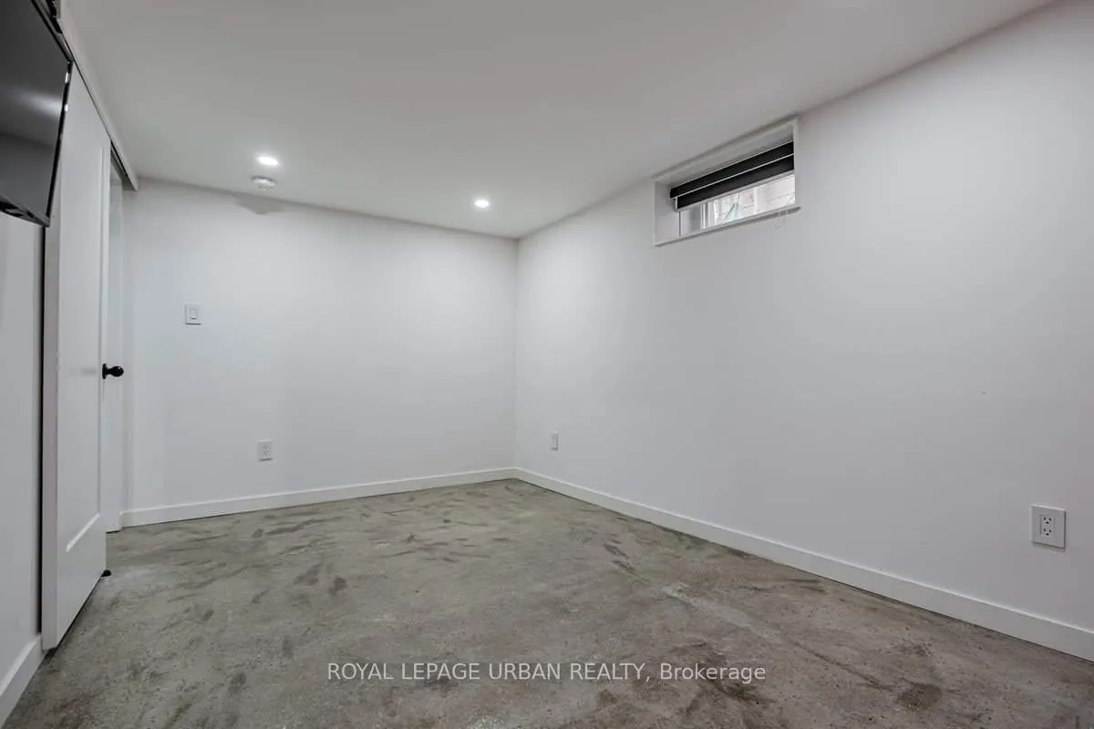 Photo 25 of 571 Rogers Road, Toronto, Keelesdale-Eglinton West — HOMEH