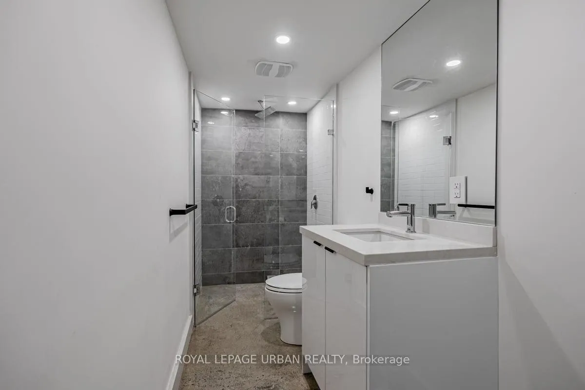 Photo 27 of 571 Rogers Road, Toronto, Keelesdale-Eglinton West — HOMEH